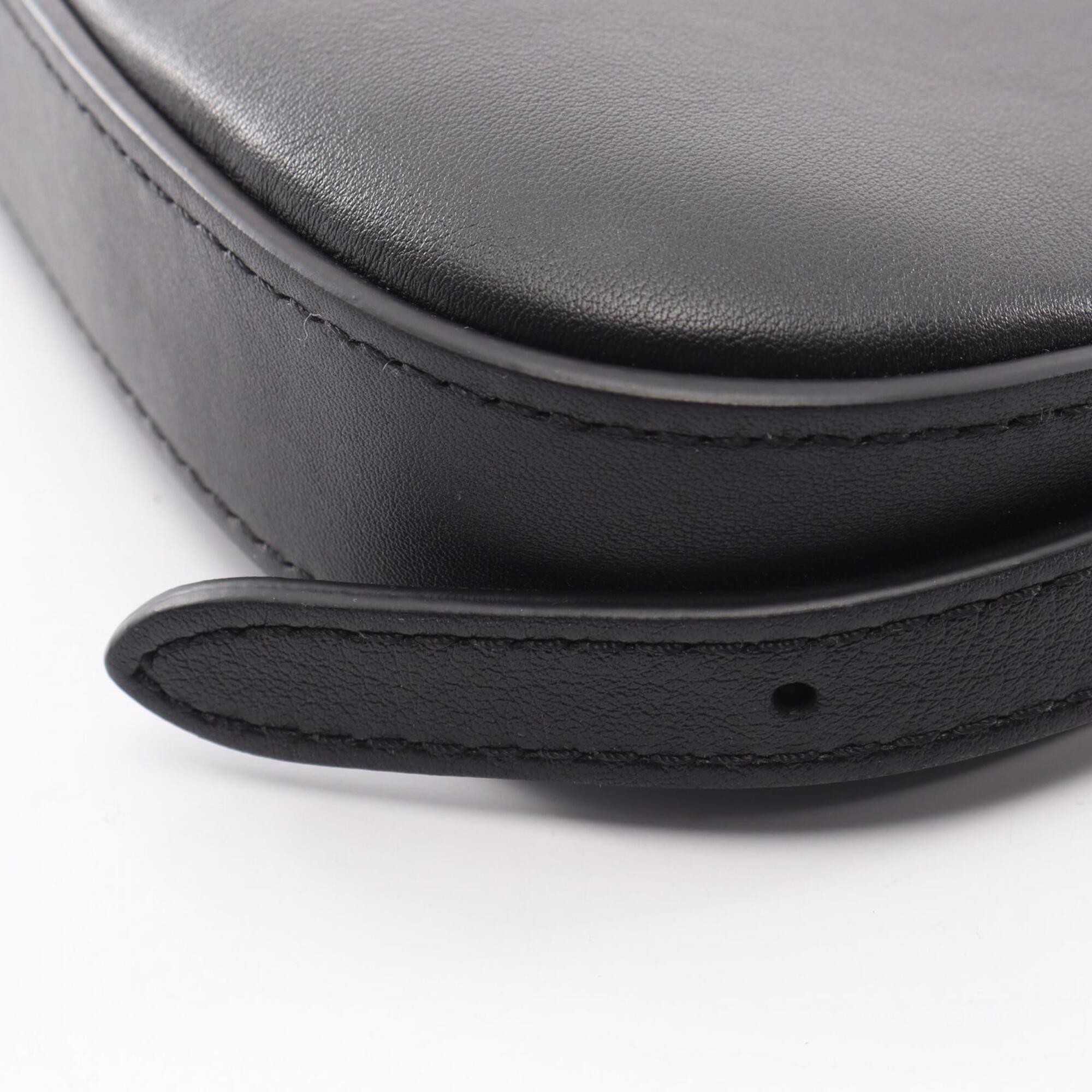 Louis Vuitton Black Leather Handbag Pochette Shoulder Bag (Pre-Owned)