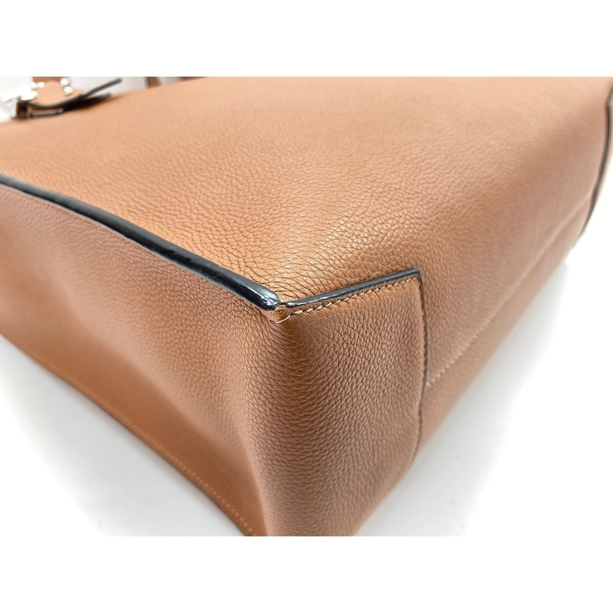 Loewe Brown Shoulder Bag (Pre-Owned)