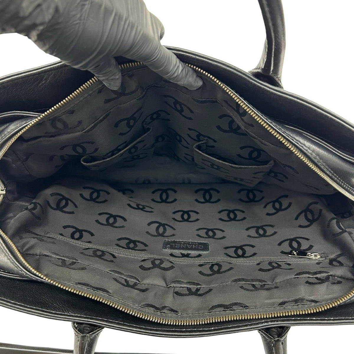 Chanel Black Leather Handbag Tote Bag (Pre-Owned)