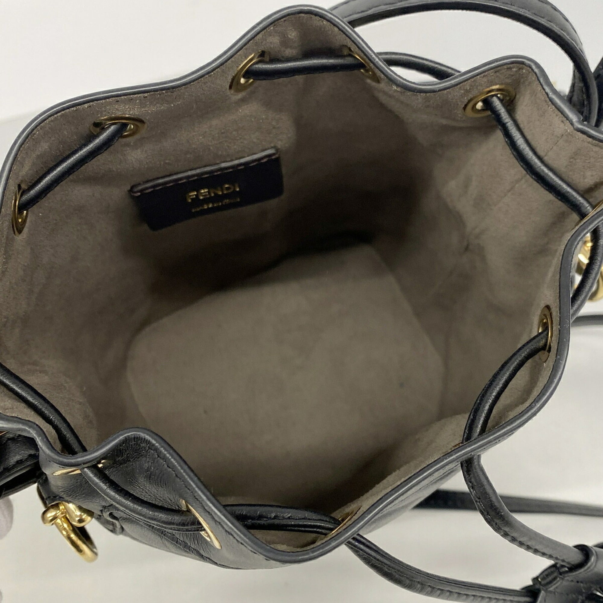 Fendi Black Leather Handbag (Pre-Owned)
