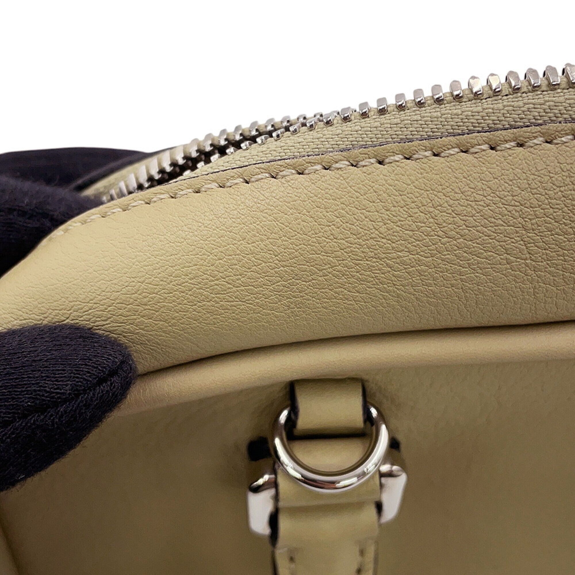Loewe Beige Leather Handbag (Pre-Owned)