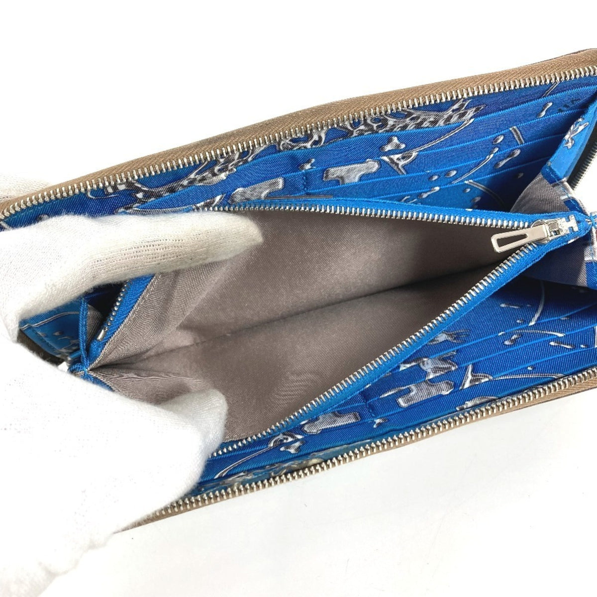 Hermes Silk'in Gray Epsom Leather Long Wallet (Bi-Fold) (Pre-Owned)