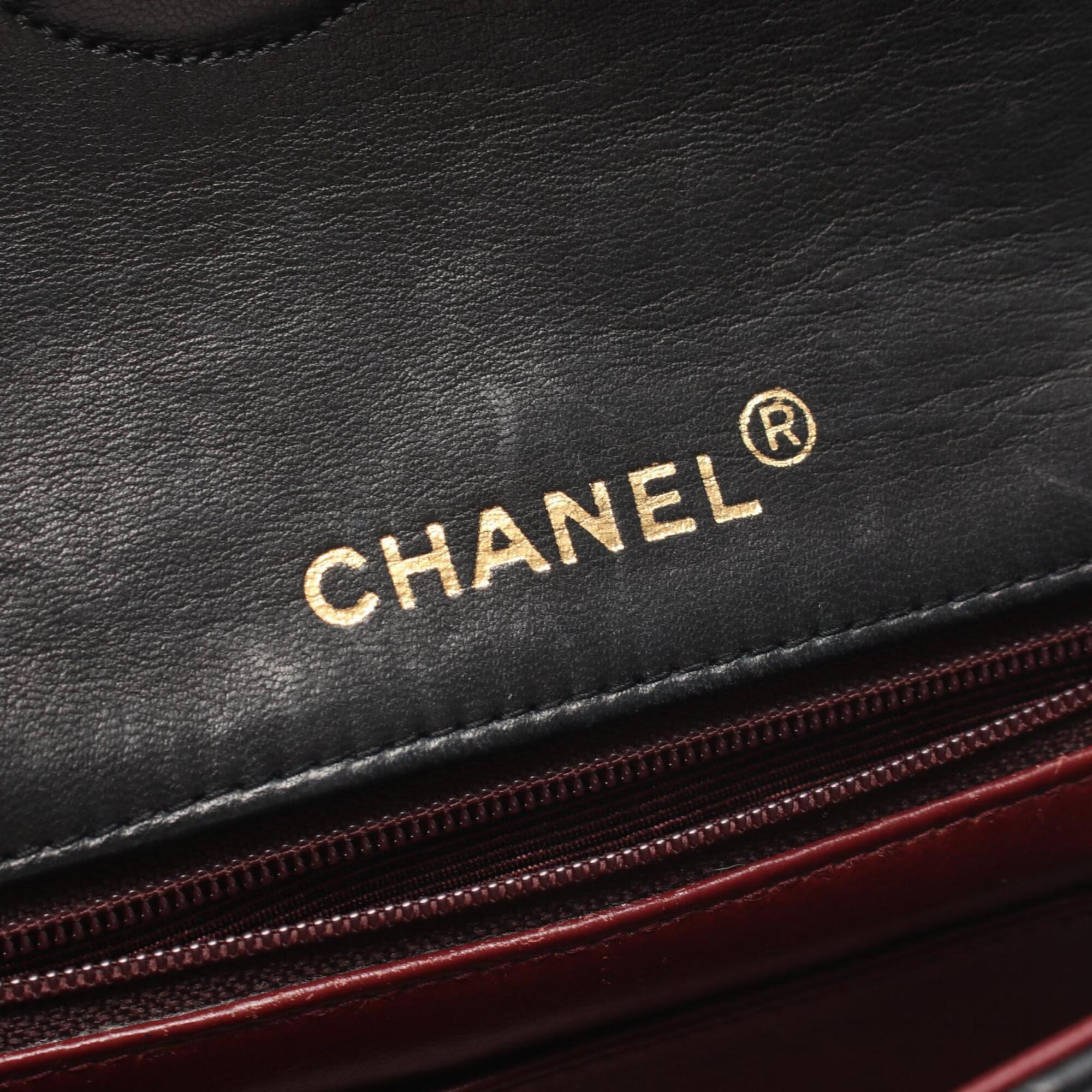 Chanel Black Leather Handbag Shoulder Bag (Pre-Owned)