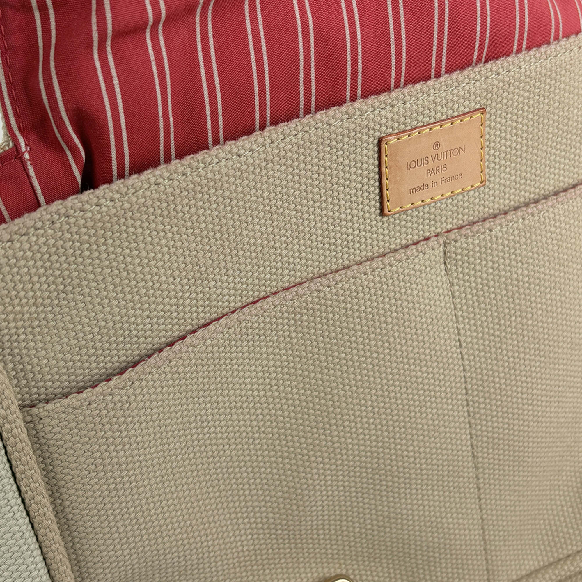 Louis Vuitton Beige Shoulder Bag (Pre-Owned)