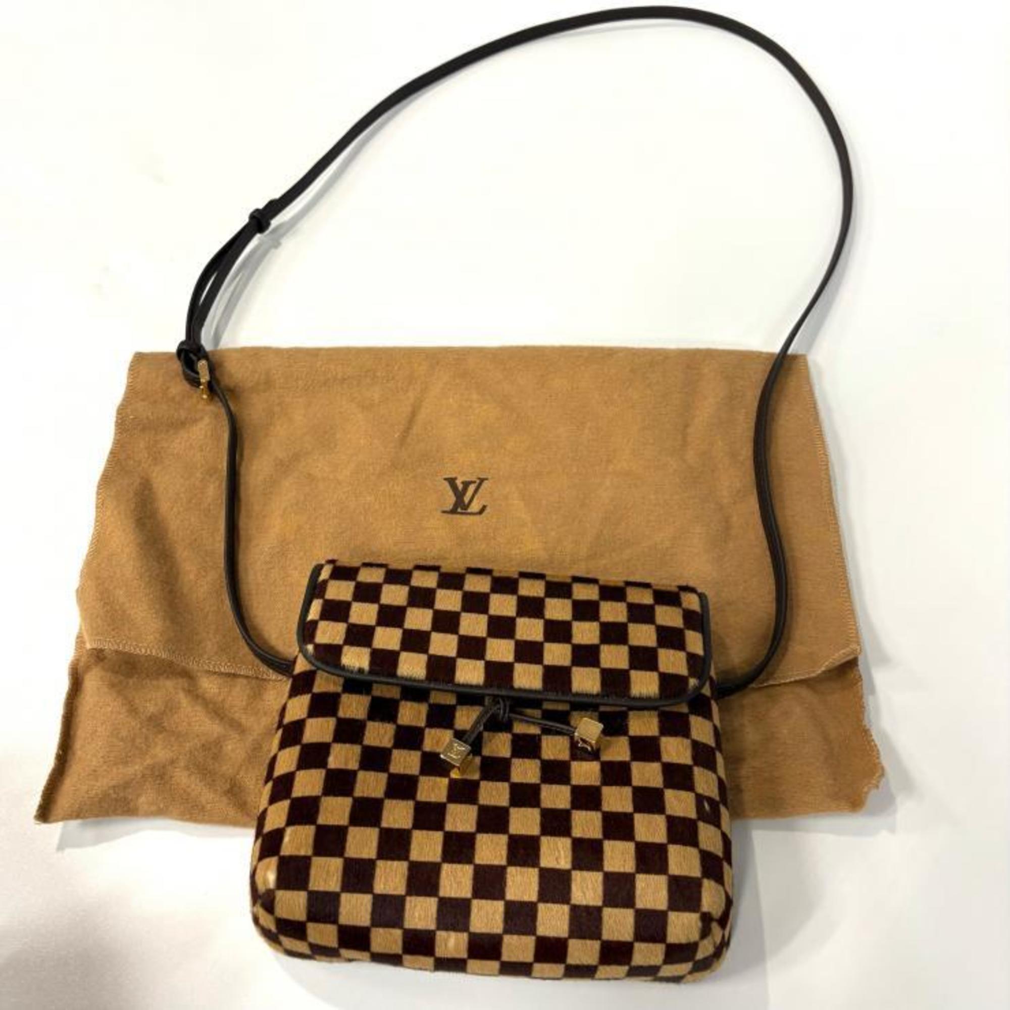 Louis Vuitton Brown Leather Shoulder Bag (Pre-Owned)