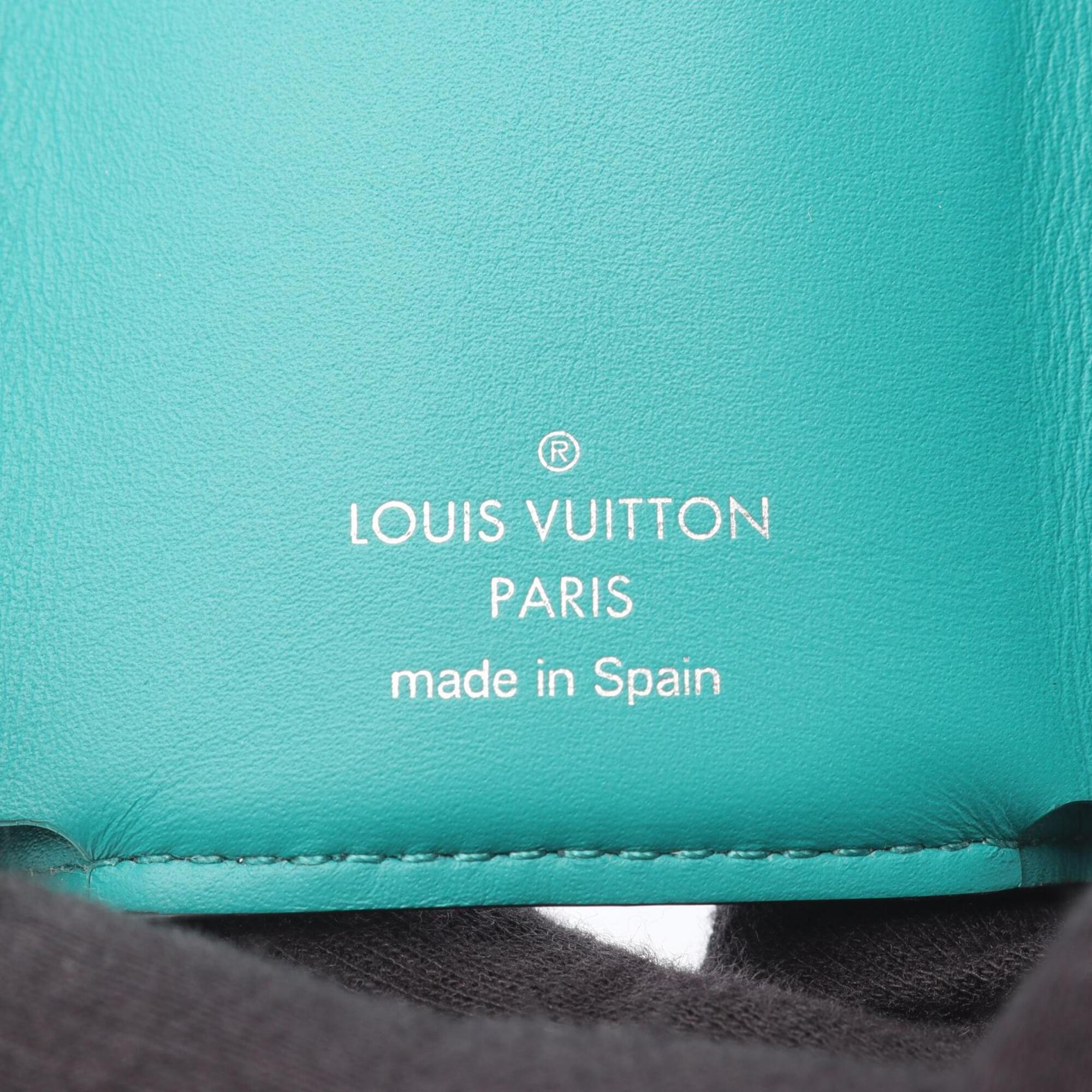 Louis Vuitton Green Vert Taigarama Leather Pvc Wallet (Tri-Fold) (Pre-Owned)