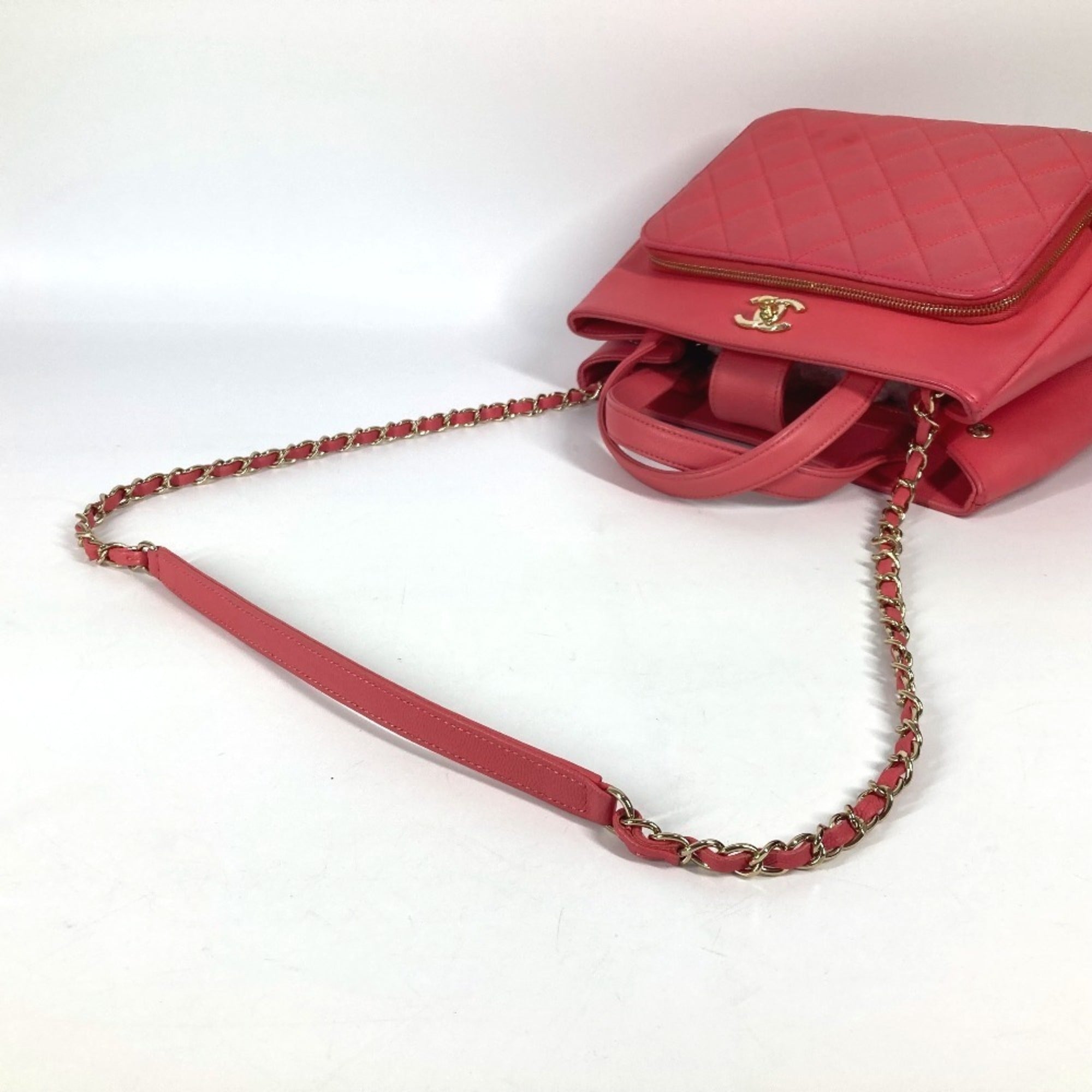 Chanel Pink Grained Calfskin Shoulder Bag Tote Bag (Pre-Owned)