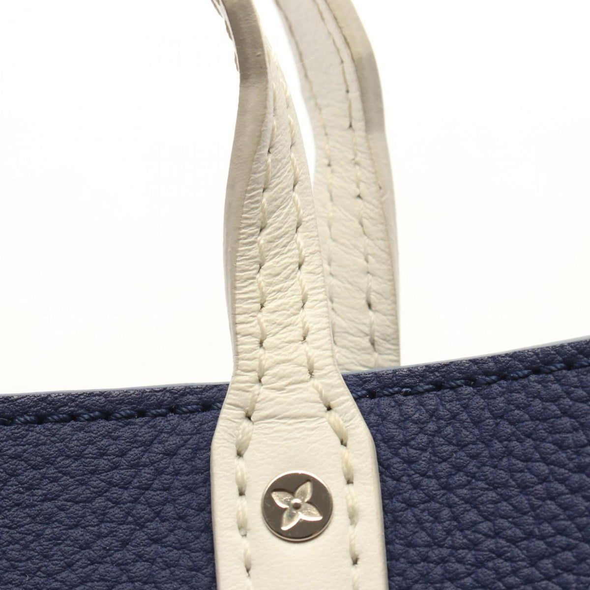 Louis Vuitton Navy White Leather Handbag Tote Bag (Pre-Owned)