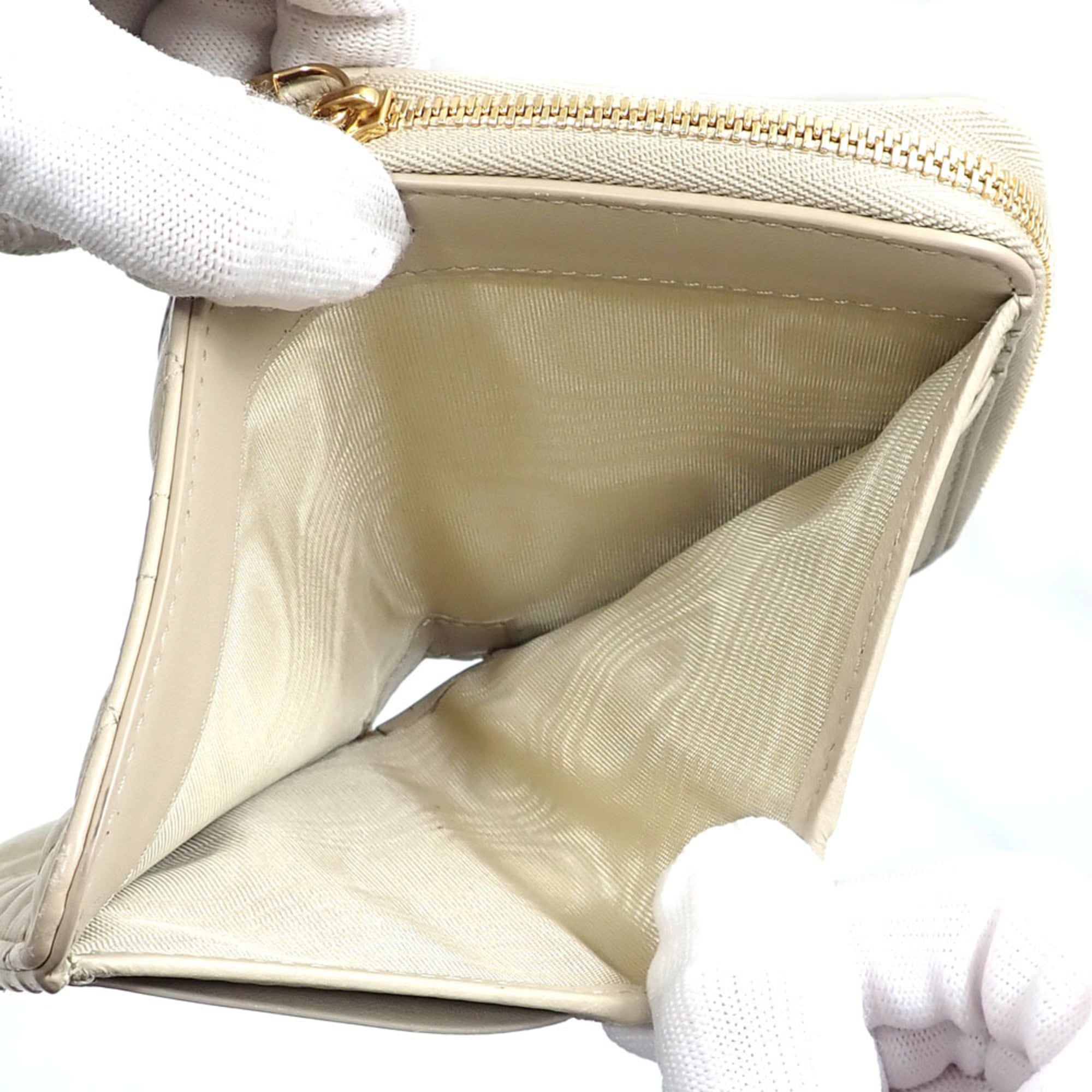 Christian Dior Beige Leather Wallet (Bi-Fold) (Pre-Owned)