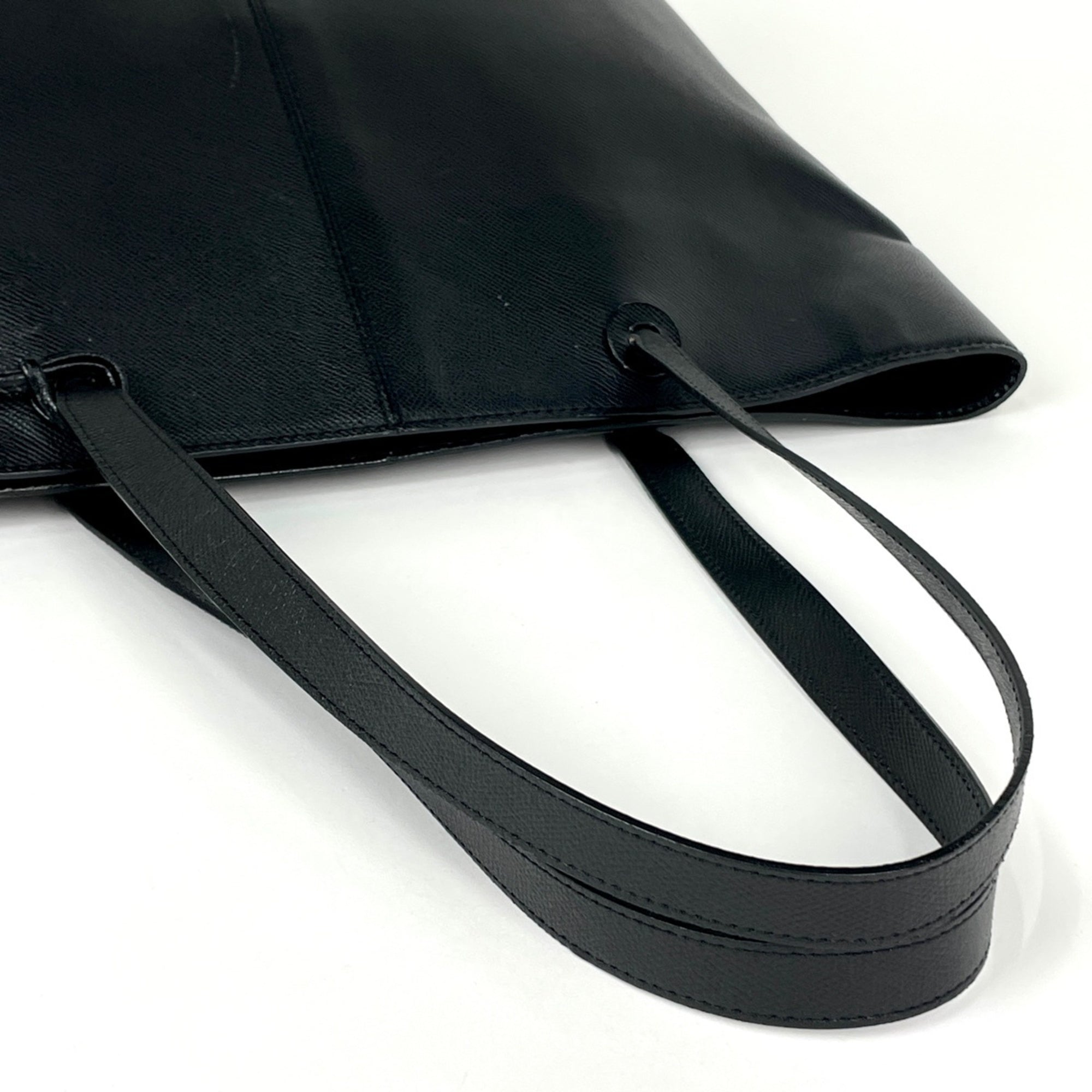 Chanel Black Leather Tote Bag (Pre-Owned)