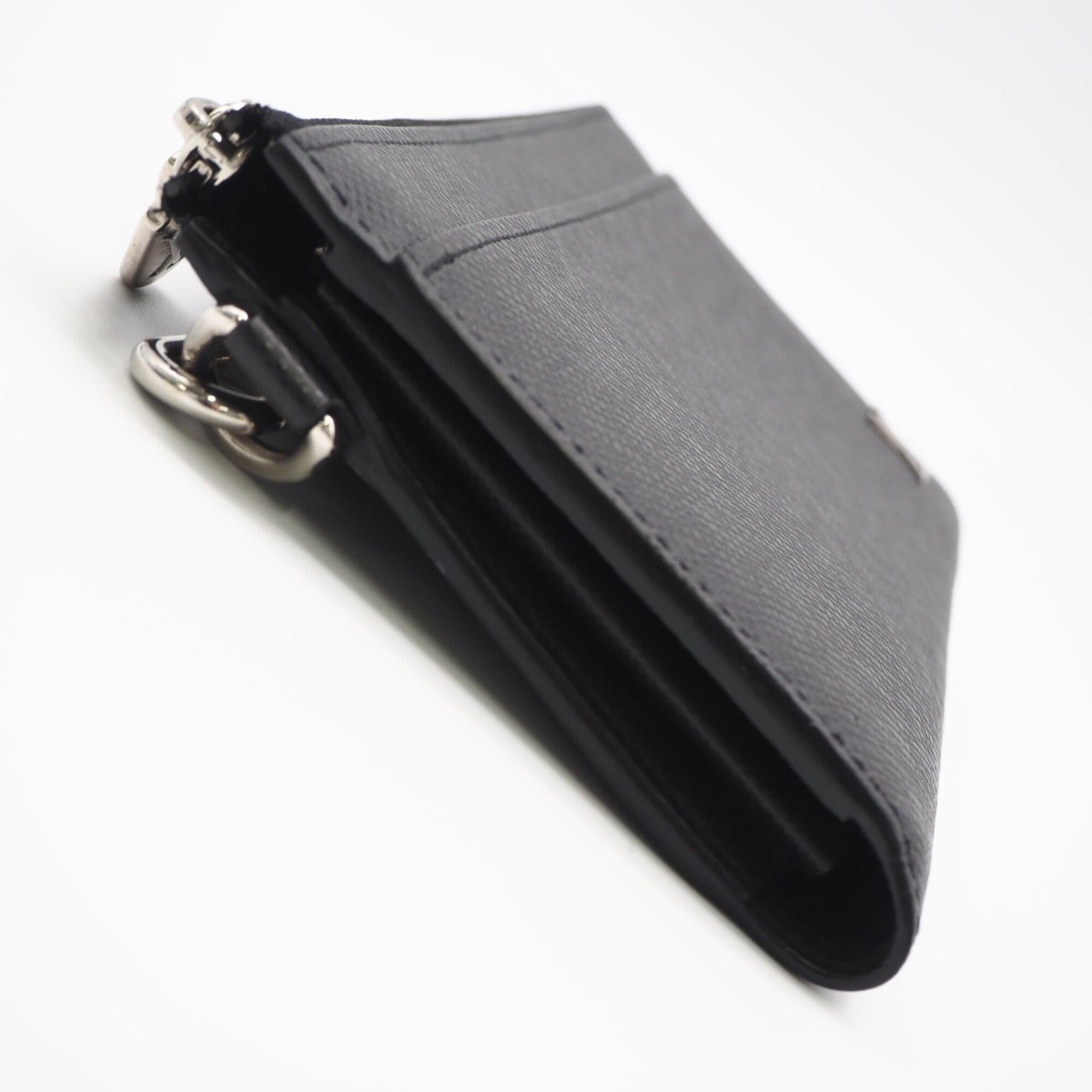 Louis Vuitton Taiga Black Noir Leather Long Wallet (Bi-Fold) (Pre-Owned)