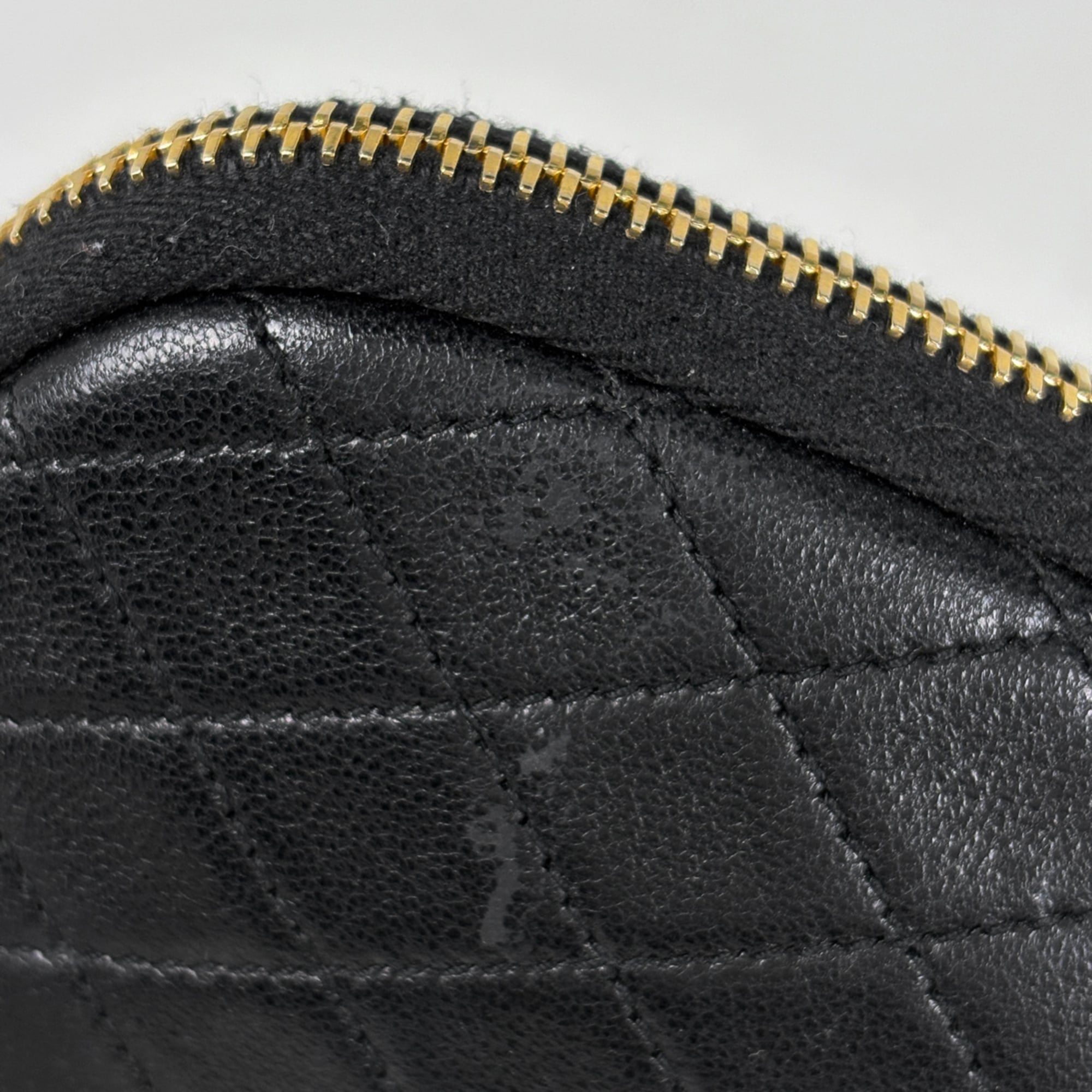 Saint Laurent Black Leather Shoulder Bag (Pre-Owned)