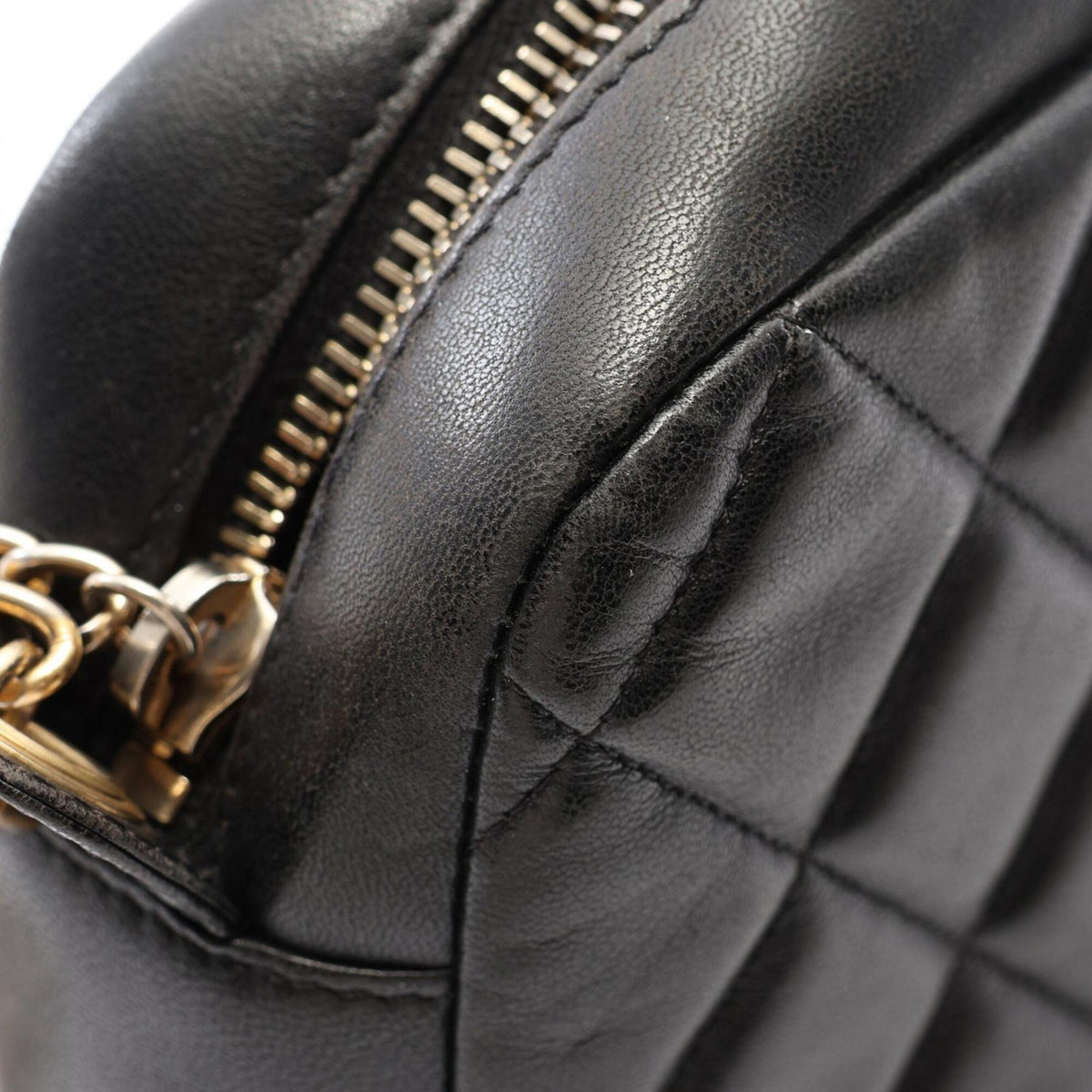 Chanel Black Leather Handbag Shoulder Bag (Pre-Owned)