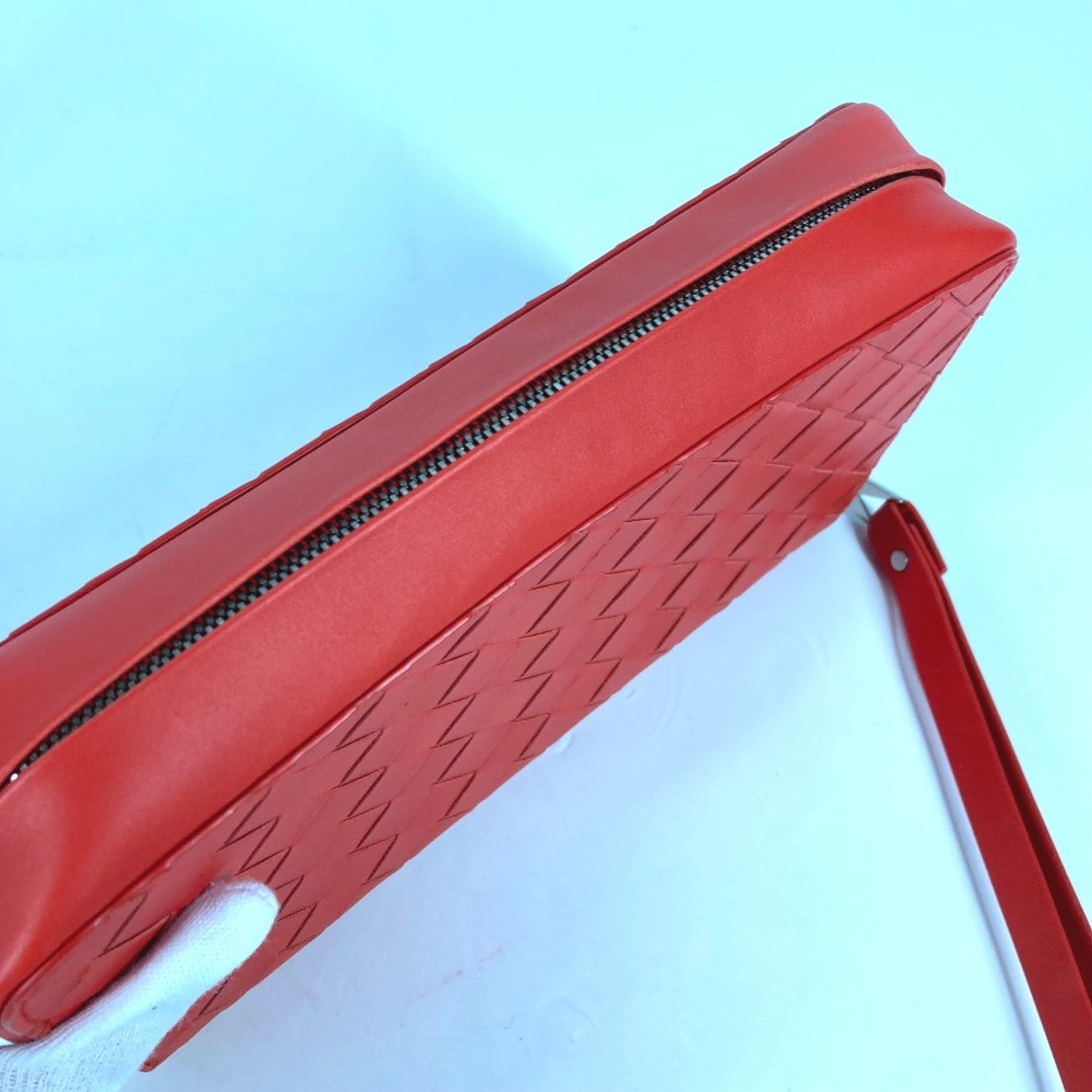 Bottega Veneta Red Leather Clutch Bag (Pre-Owned)