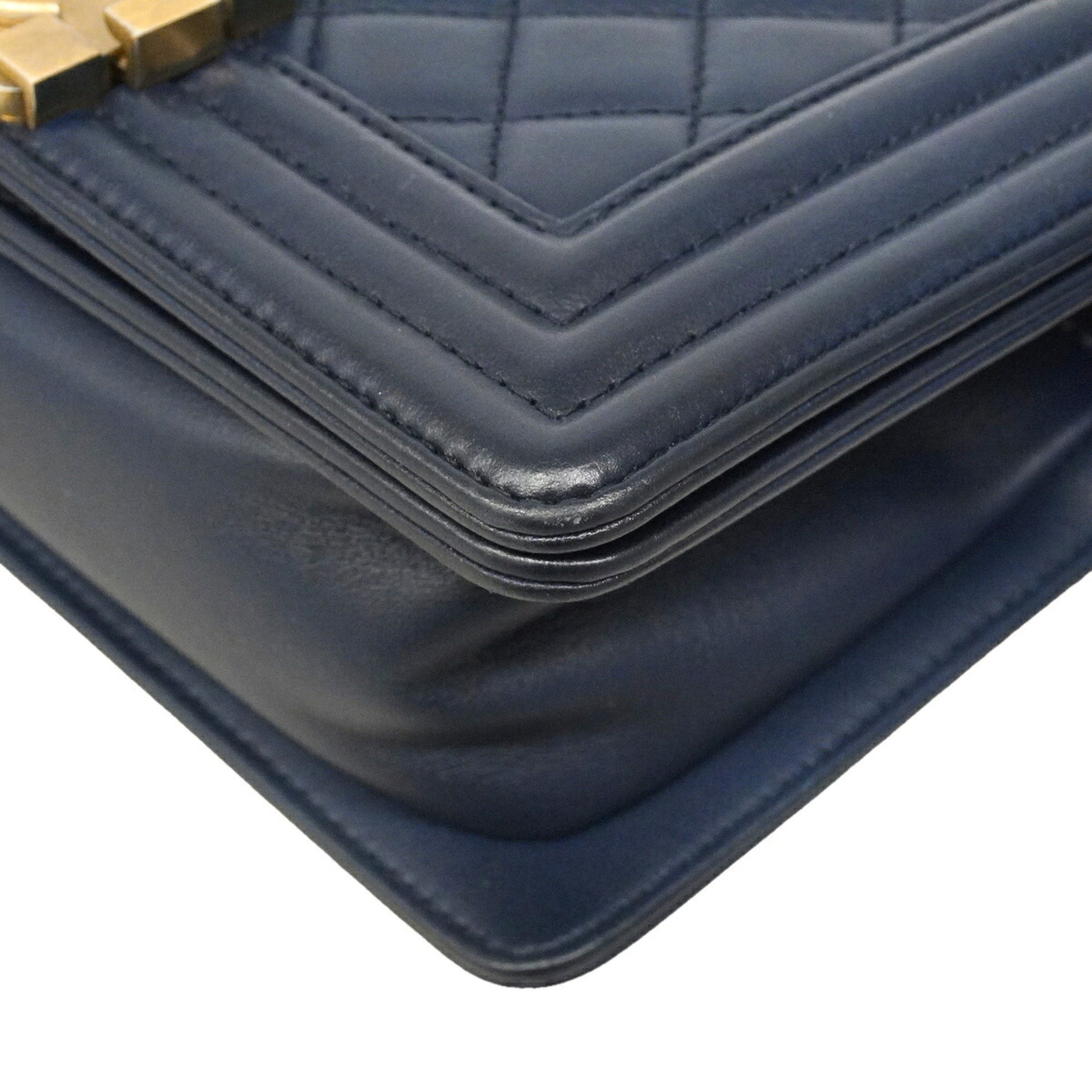 Chanel Navy Leather Shoulder Bag (Pre-Owned)