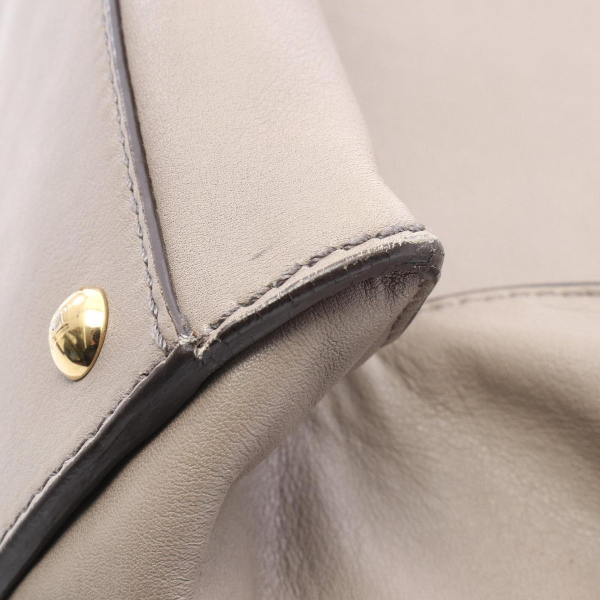 Fendi Beige Leather Handbag (Pre-Owned)