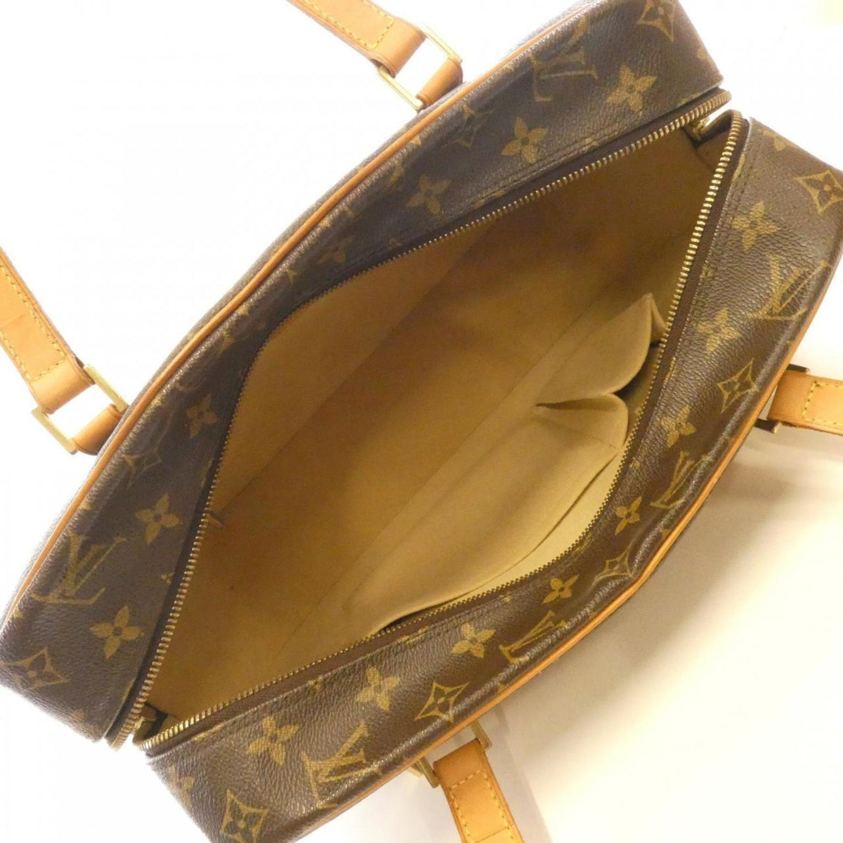 Louis Vuitton Brown Coated Canvas Shoulder Bag (Pre-Owned)