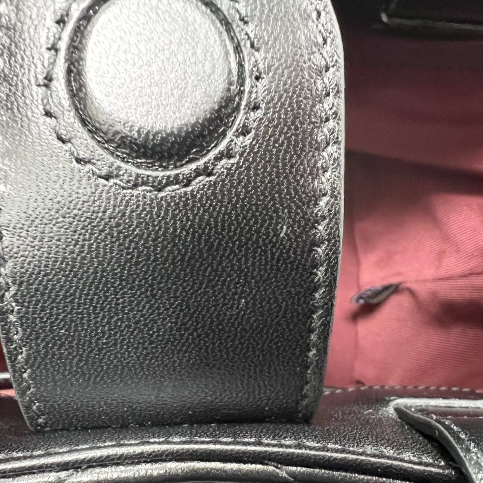 Gucci Black Leather Handbag Shoulder Bag (Pre-Owned)