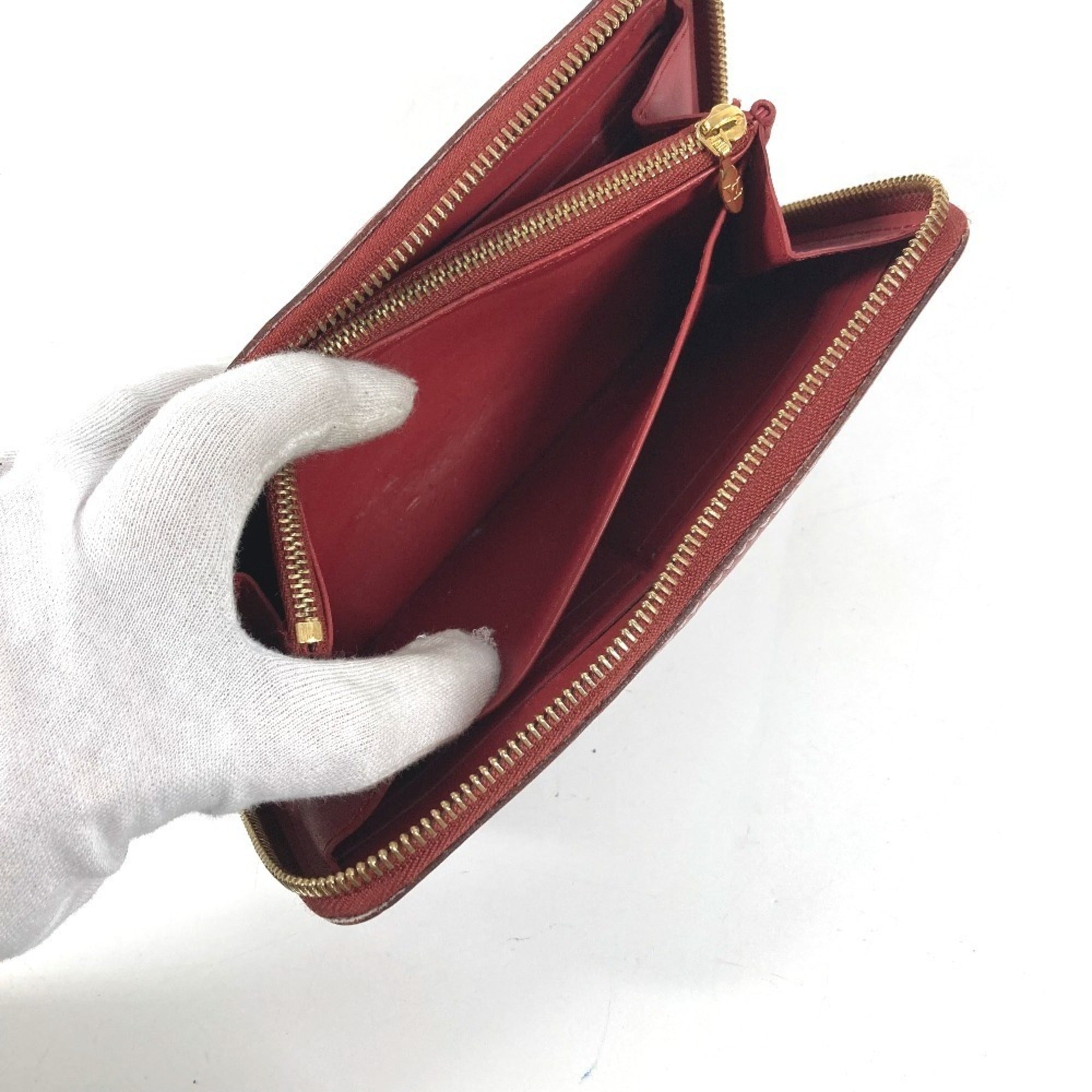 Louis Vuitton Suhali Red Color Suhali Leather Long Wallet (Bi-Fold) (Pre-Owned)