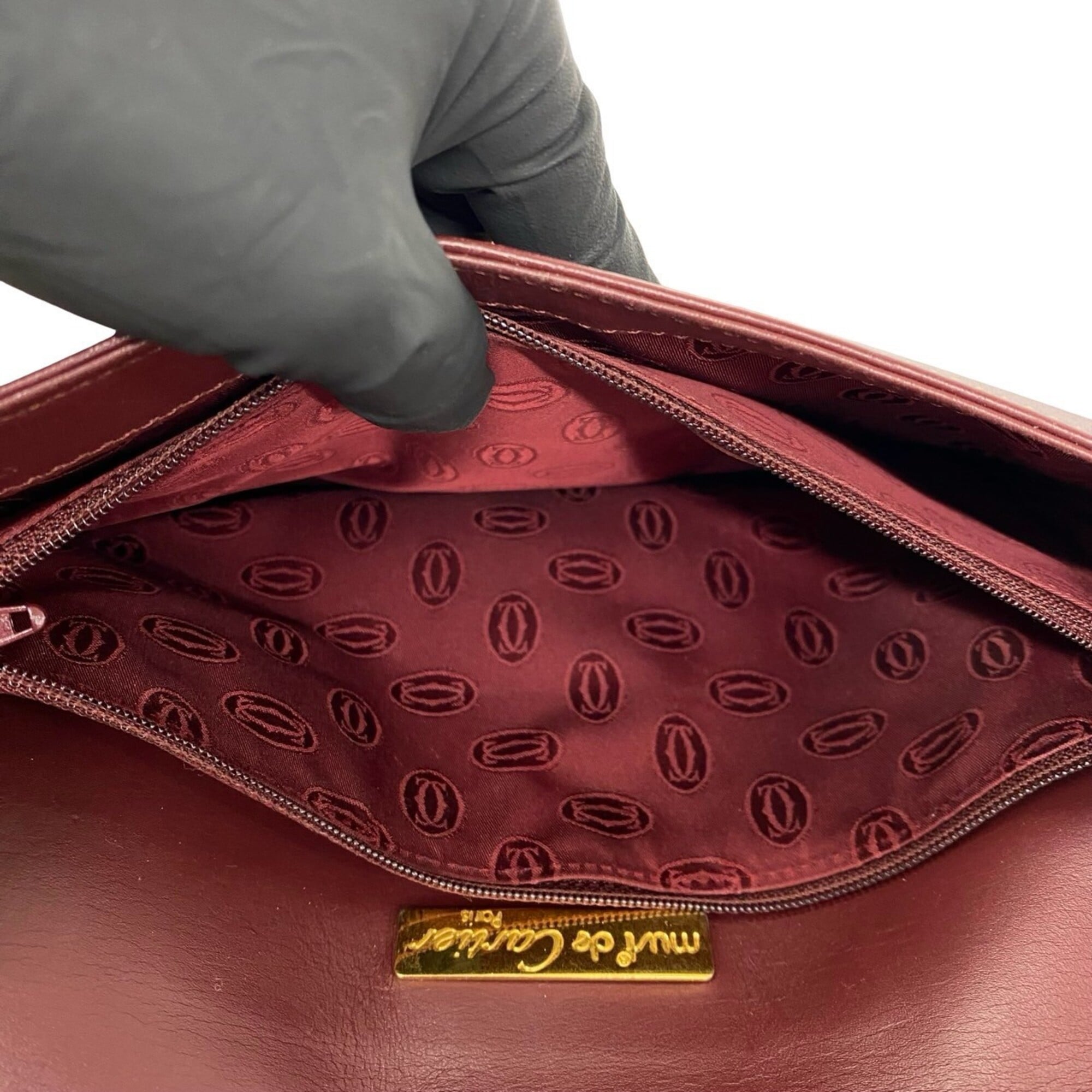 Cartier Wine Red Leather Pochette Shoulder Bag (Pre-Owned)