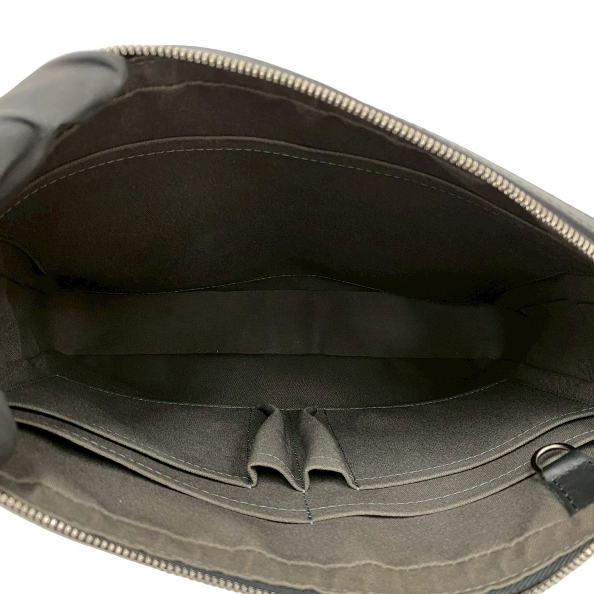 Louis Vuitton Black Leather Pochette Shoulder Bag (Pre-Owned)