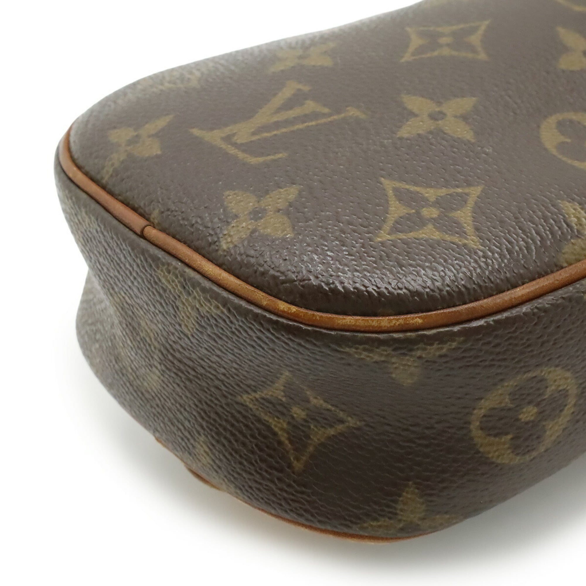 Louis Vuitton Brown Canvas Pochette Shoulder Bag Sling Bag (Pre-Owned)