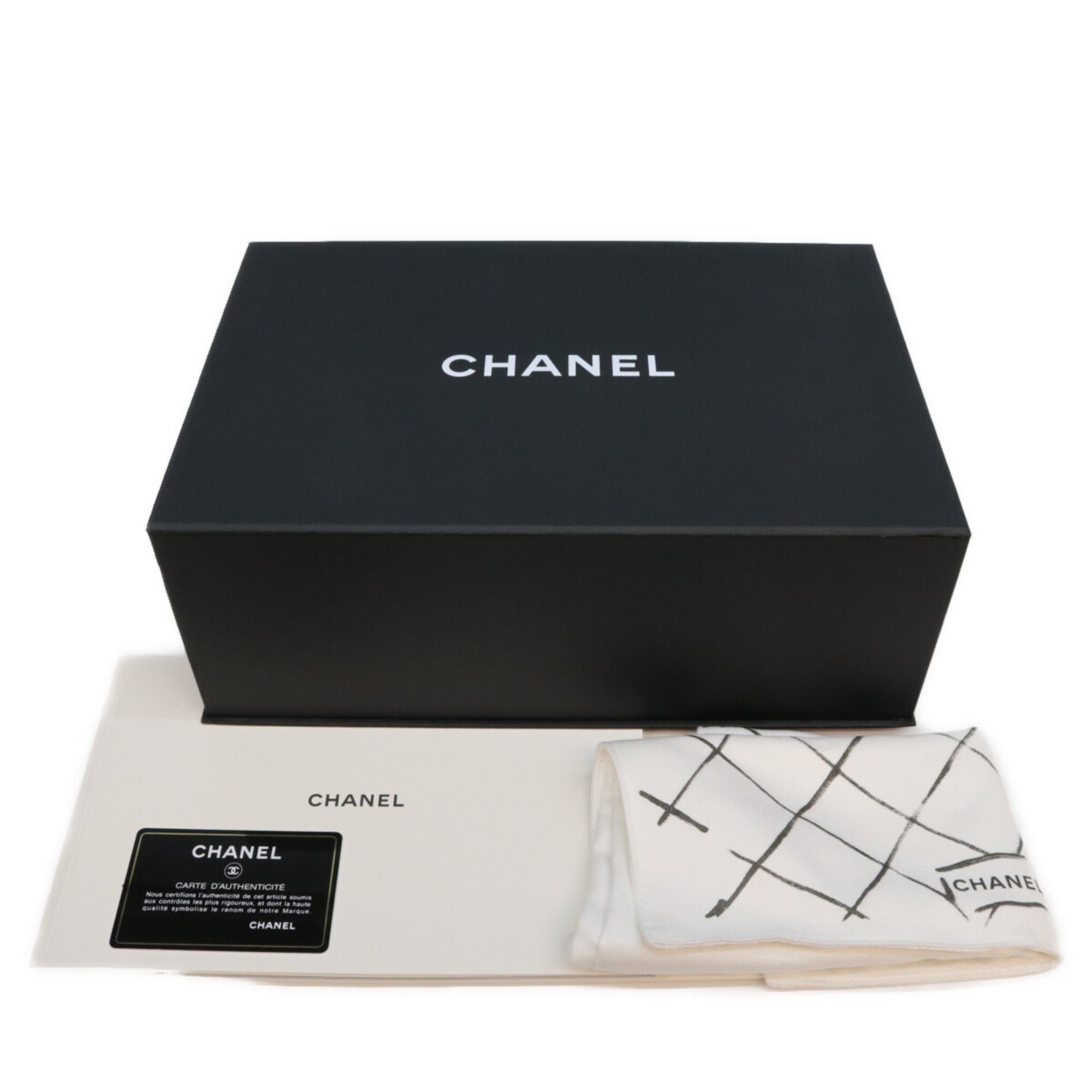 Chanel Black Grained Calfskin Shoulder Bag (Pre-Owned)