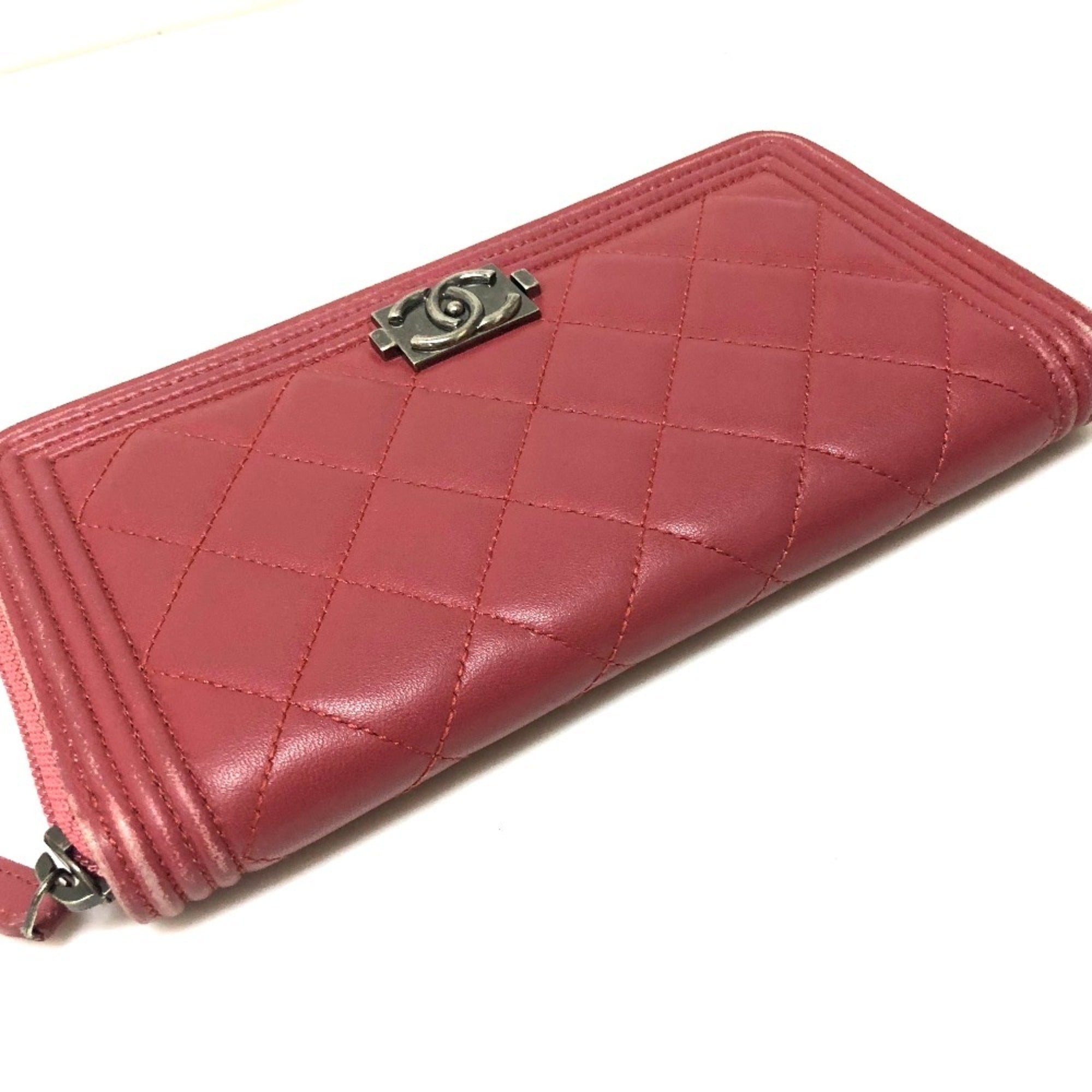 Chanel Boy Chanel Rose Pink Leather Long Wallet (Bi-Fold) (Pre-Owned)