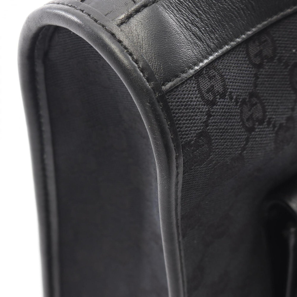 Gucci Gg Canvas Black Gg Canvas Leather Handbag (Pre-Owned)