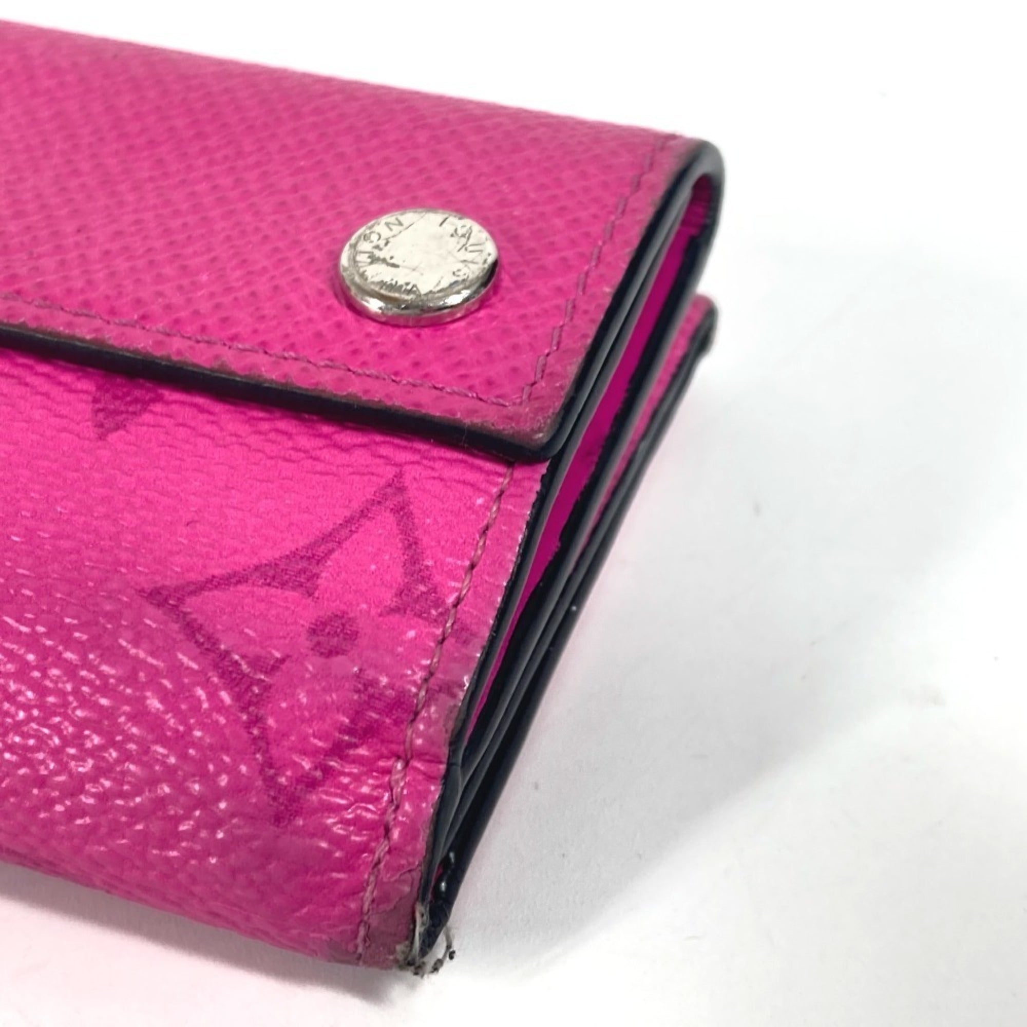 Louis Vuitton Pink Taiga Leather Wallet (Tri-Fold) (Pre-Owned)