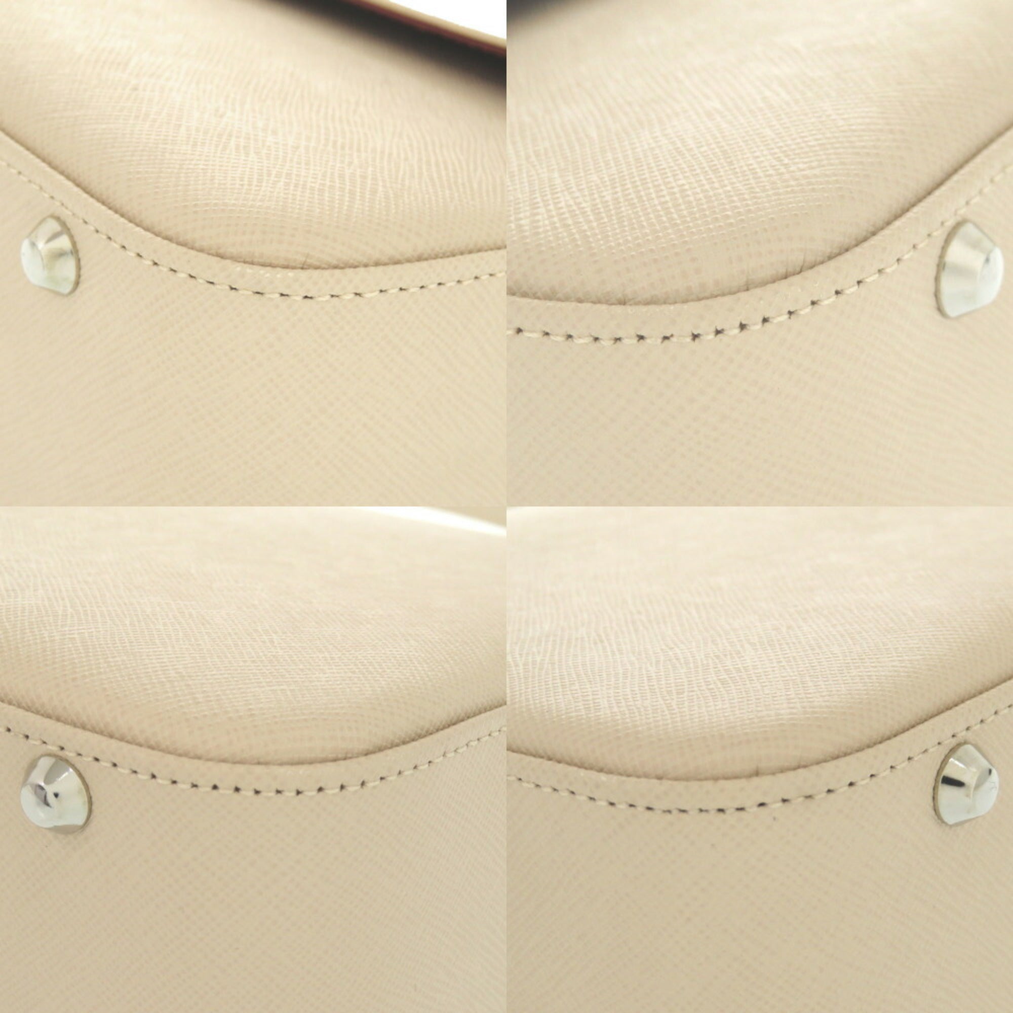 Burberry Beige Leather Handbag (Pre-Owned)