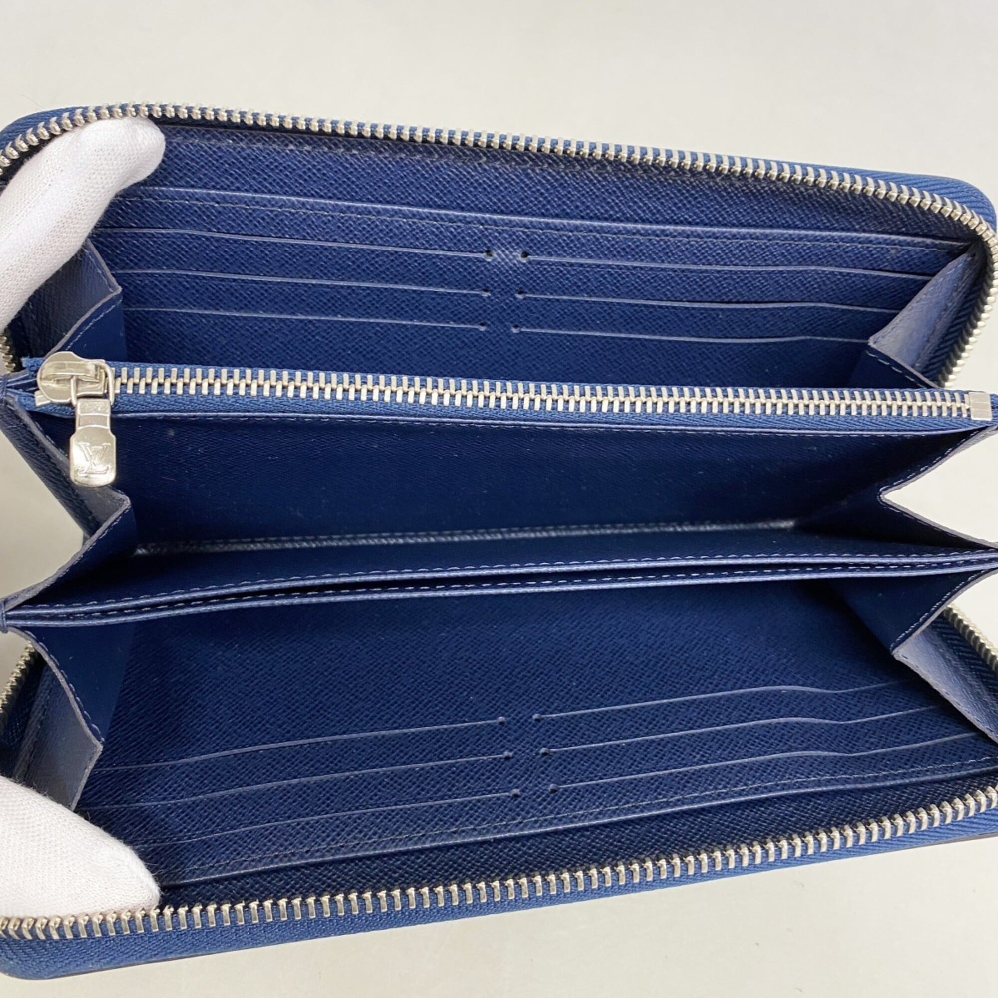 Louis Vuitton Blue Long Wallet (Bi-Fold) (Pre-Owned)