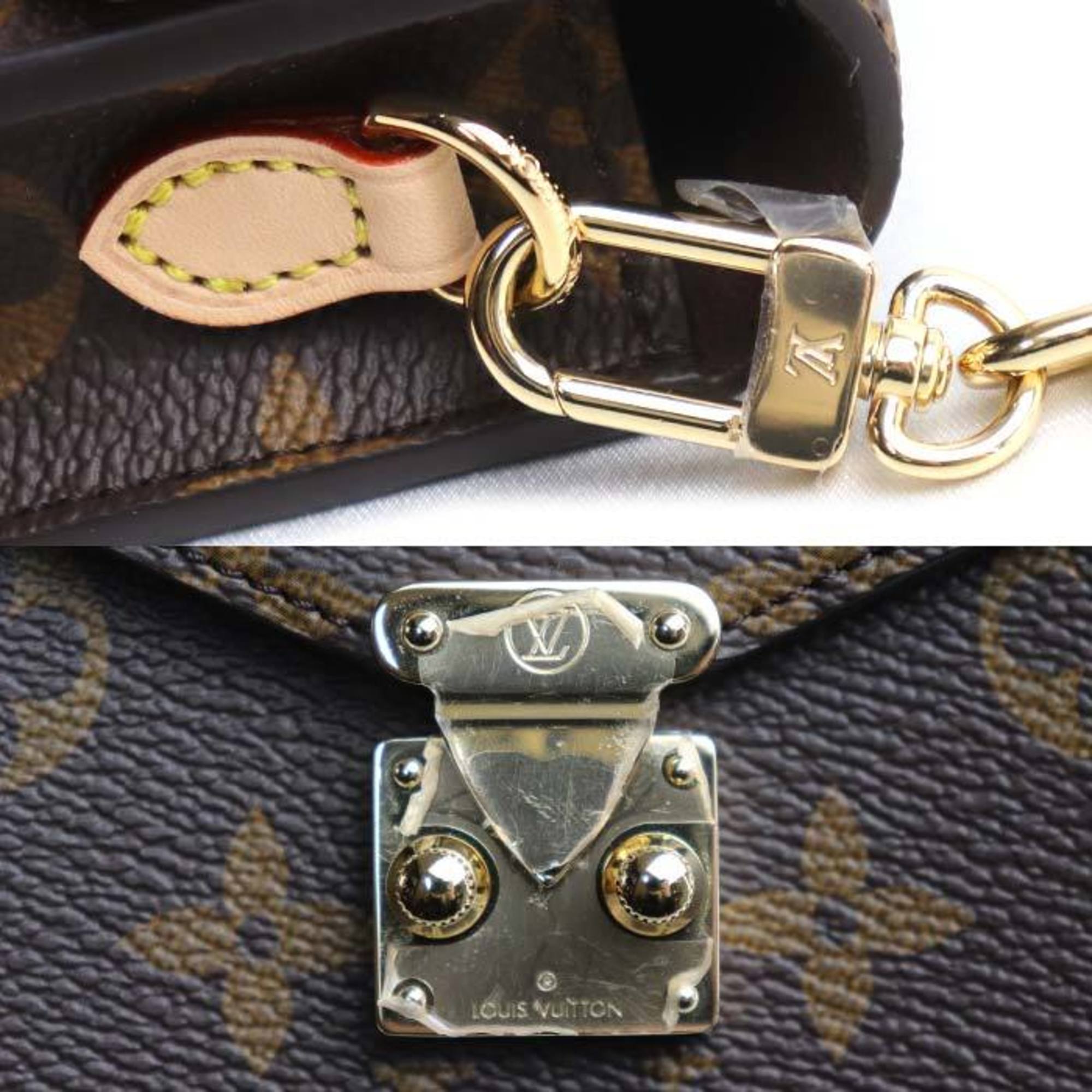 Louis Vuitton Monogram Pouch Shoulder Bag (Pre-Owned)
