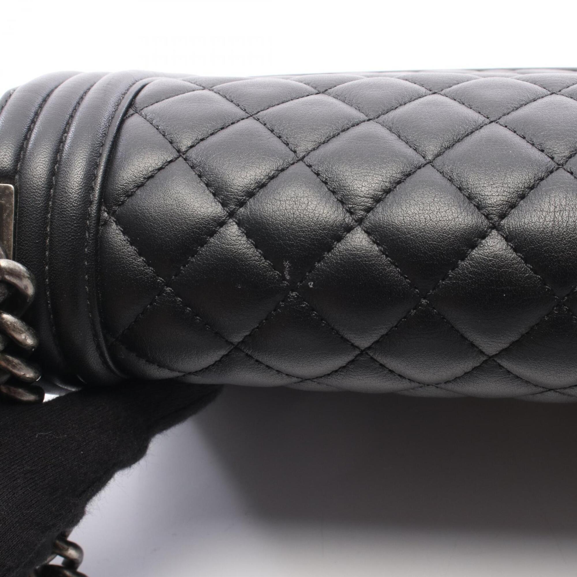 Chanel Black Leather Handbag Shoulder Bag (Pre-Owned)