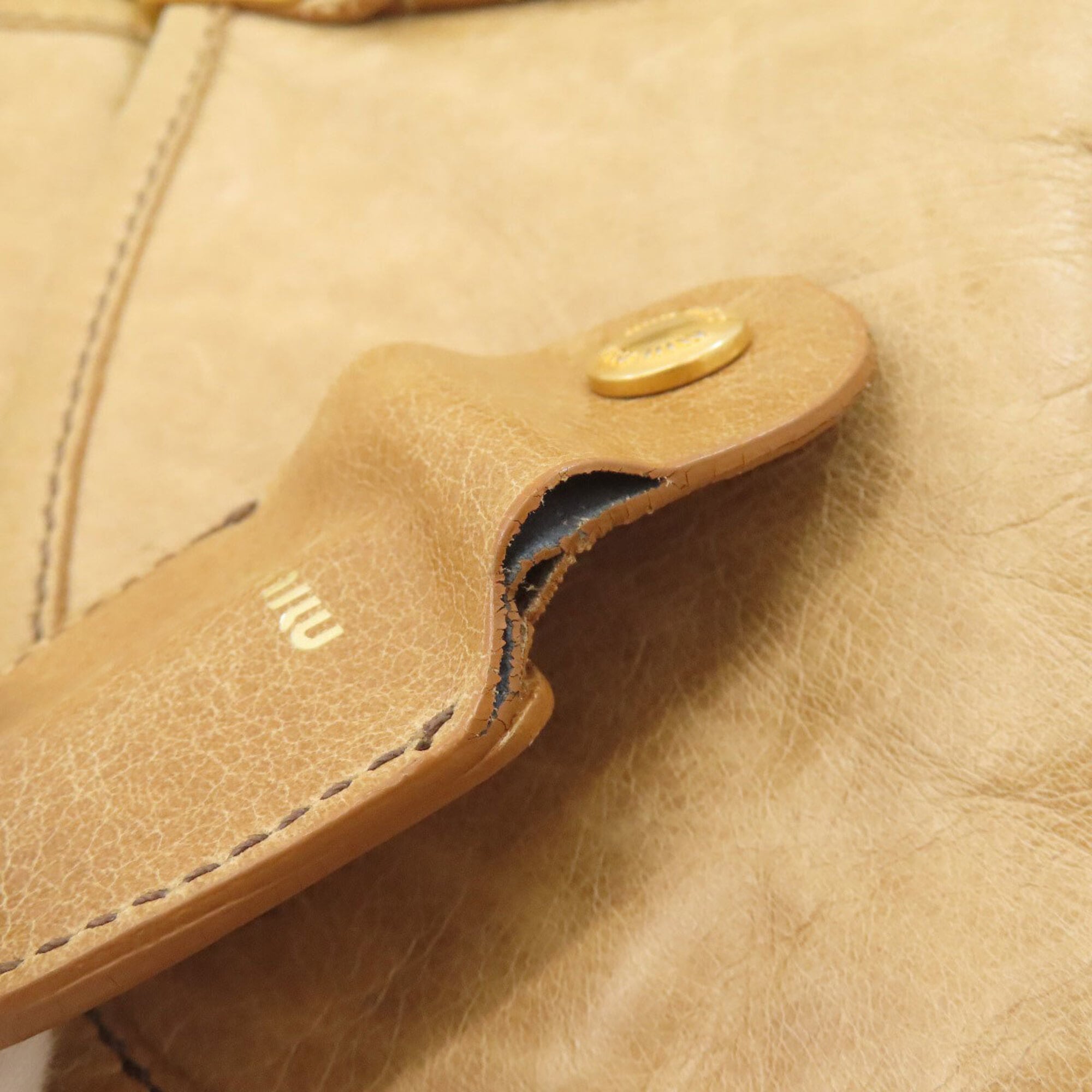 Miu Miu Beige Leather Tote Bag (Pre-Owned)
