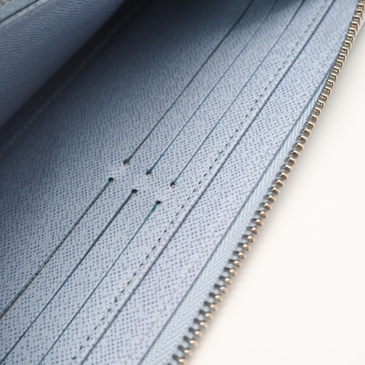Louis Vuitton Epi Blue Long Wallet (Bi-Fold) (Pre-Owned)