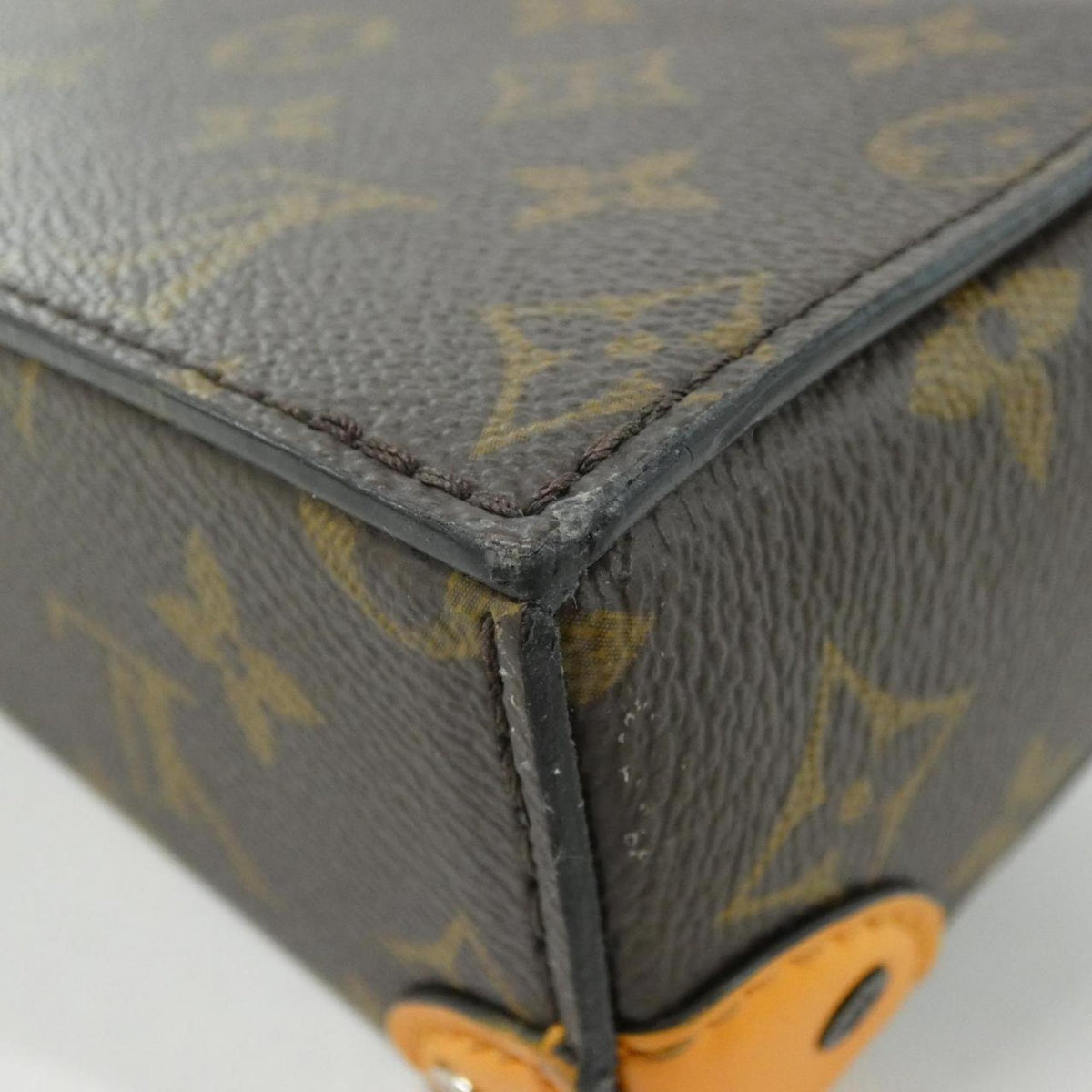 Louis Vuitton Marron Saffron Coated Canvas Shoulder Bag (Pre-Owned)