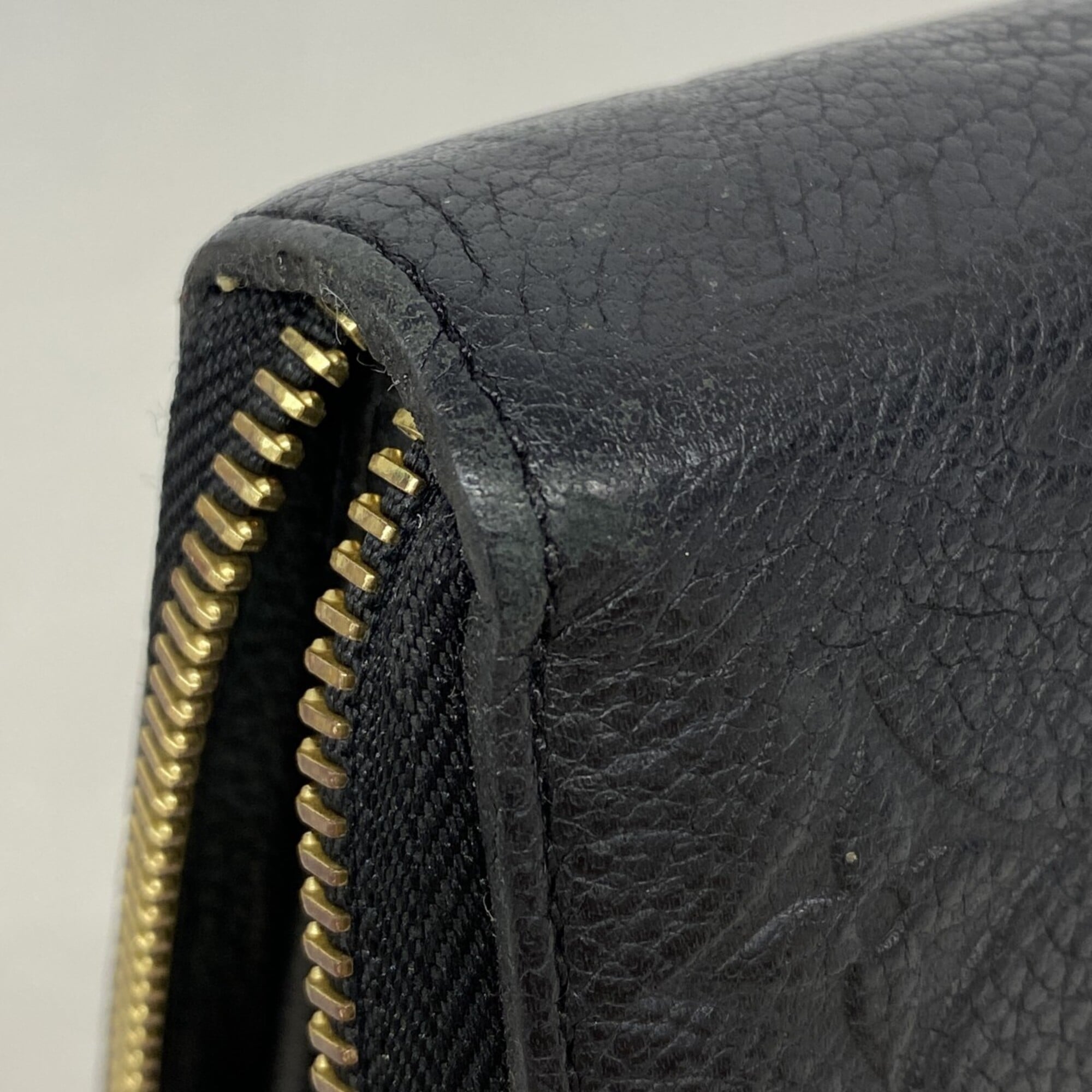 Louis Vuitton Noir Long Wallet (Bi-Fold) (Pre-Owned)