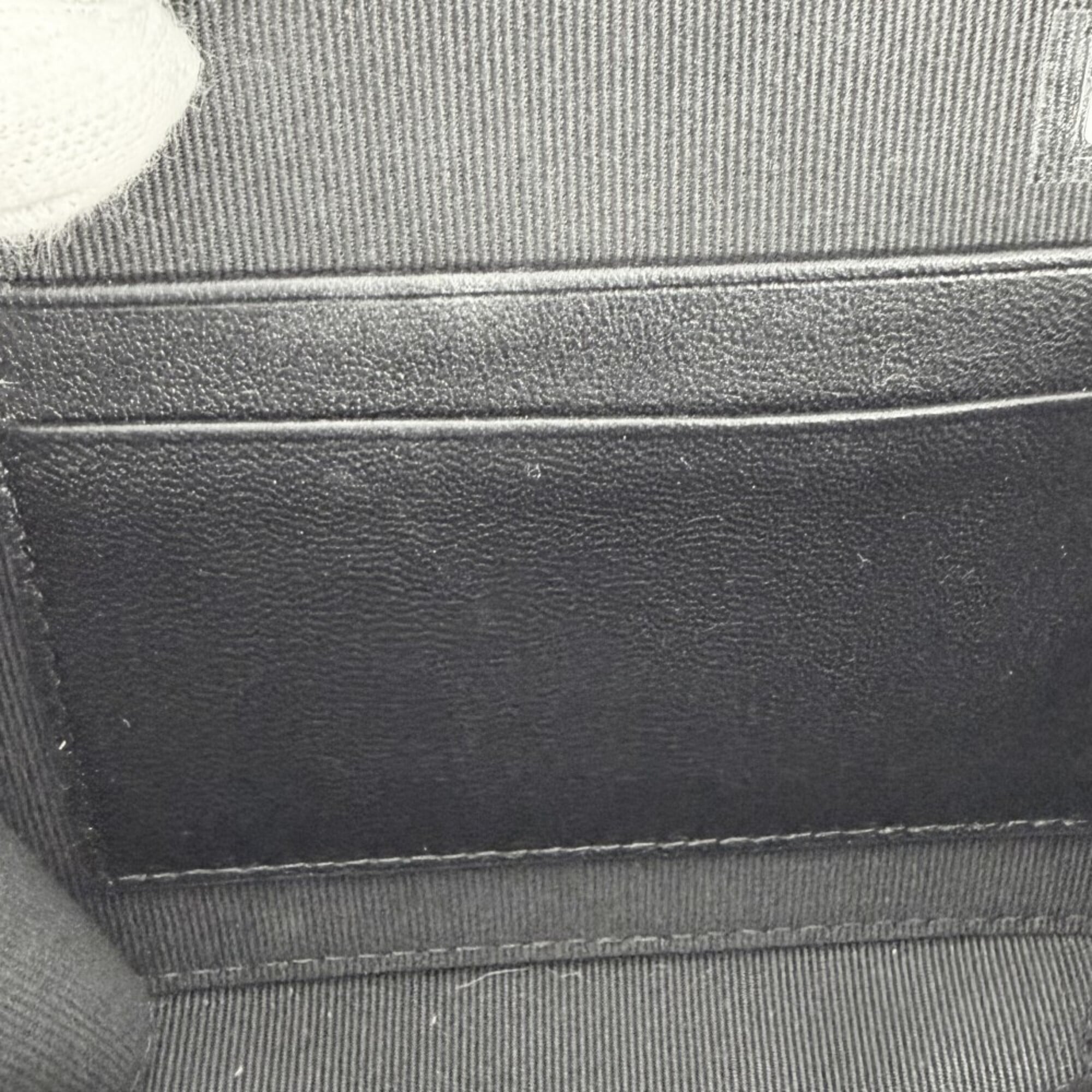 Chanel Matelasse Black Leather Shoulder Bag (Pre-Owned)