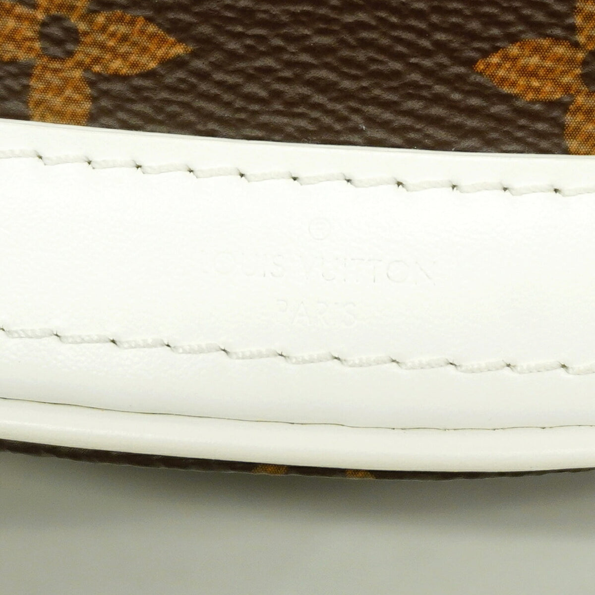 Louis Vuitton Brown White Handbag (Pre-Owned)