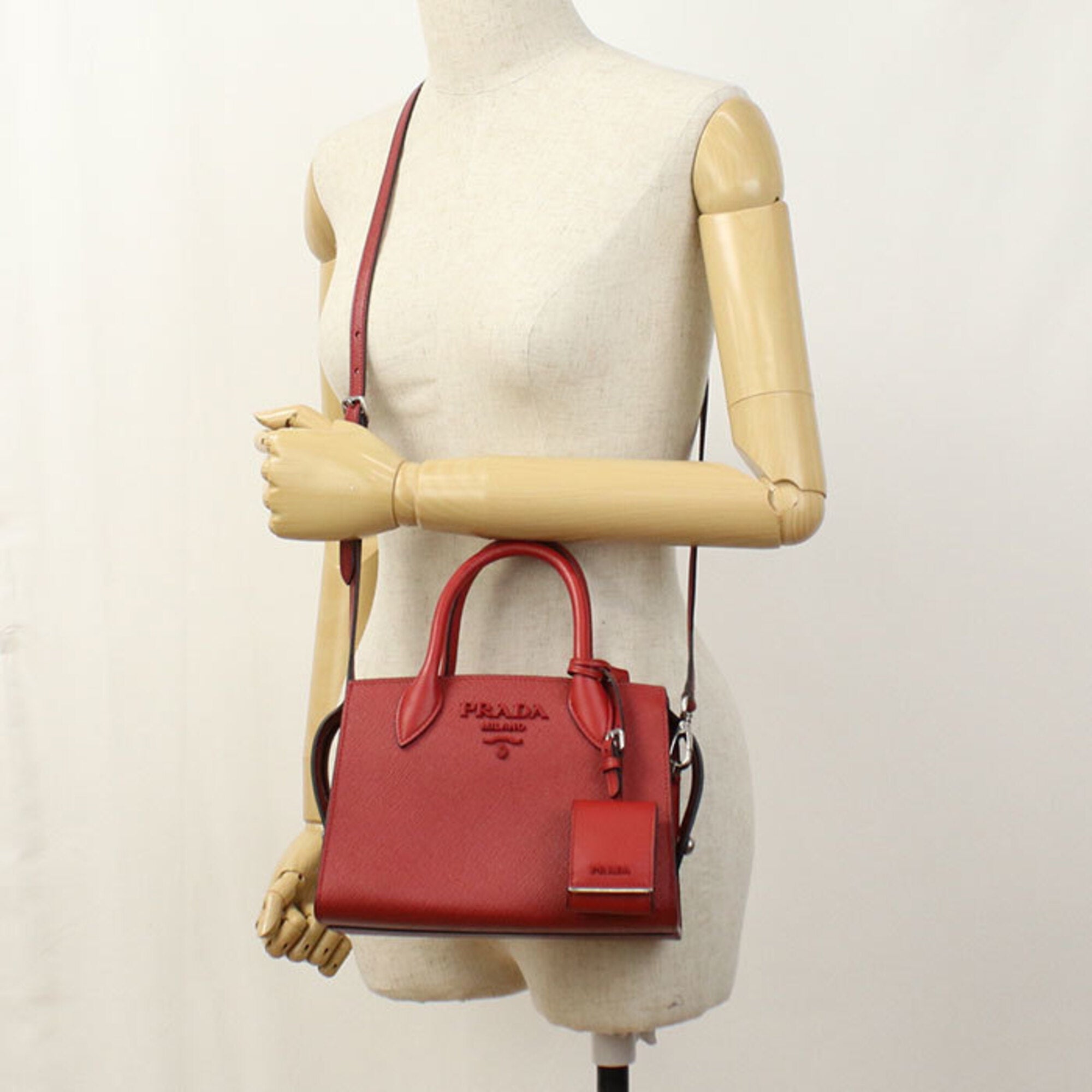 Prada Red Color Leather Handbag (Pre-Owned)