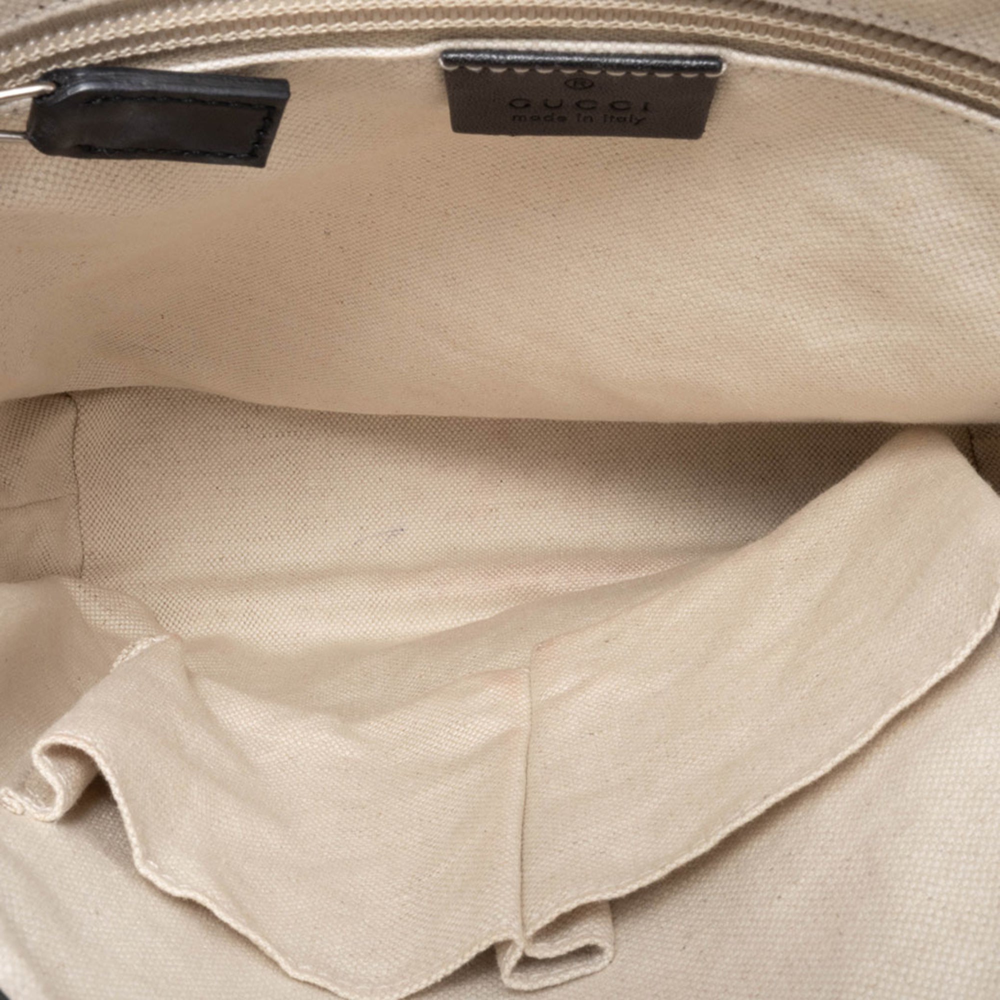 Gucci Beige Black Pvc Leather Shoulder Bag (Pre-Owned)