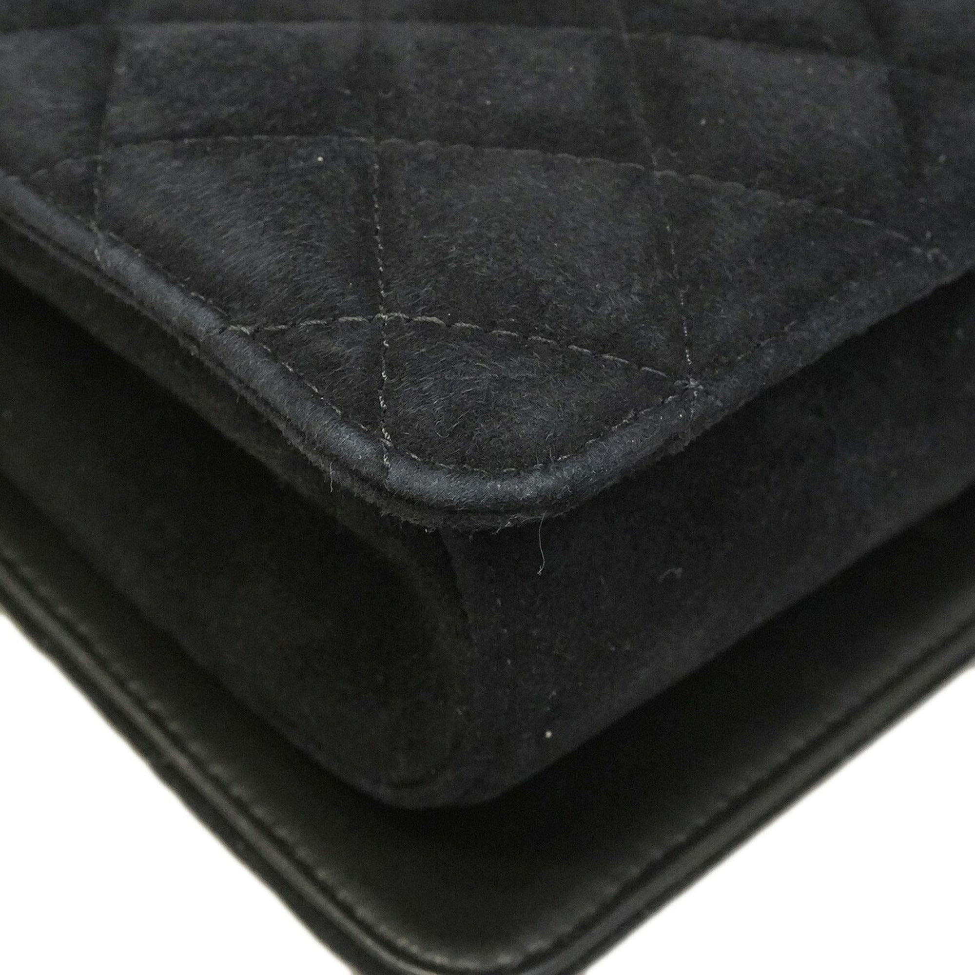 Chanel Black Suede Shoulder Bag (Pre-Owned)