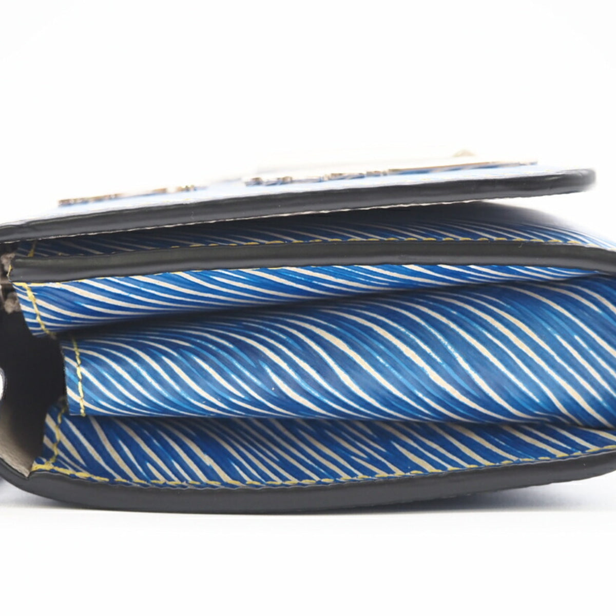 Louis Vuitton Blue Denim Shoulder Bag (Pre-Owned)