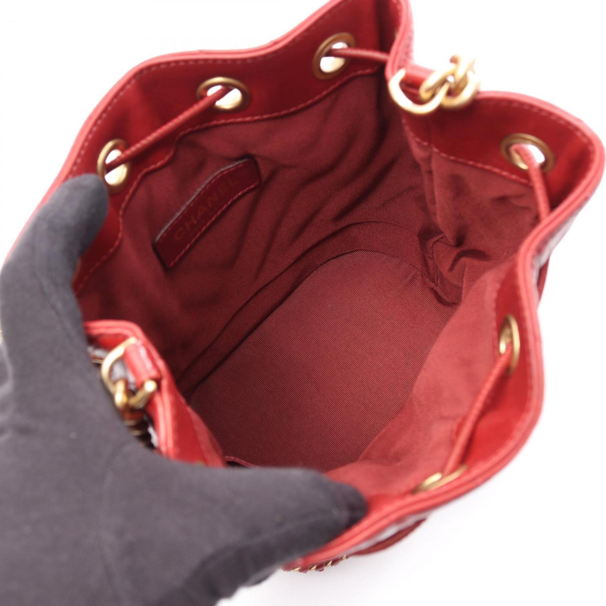 Chanel Red Color Leather Handbag Shoulder Bag (Pre-Owned)