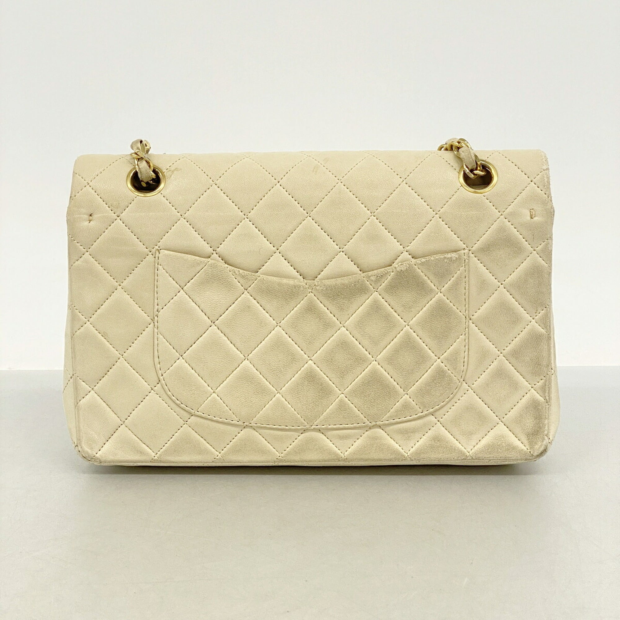 Chanel Beige Leather Shoulder Bag (Pre-Owned)