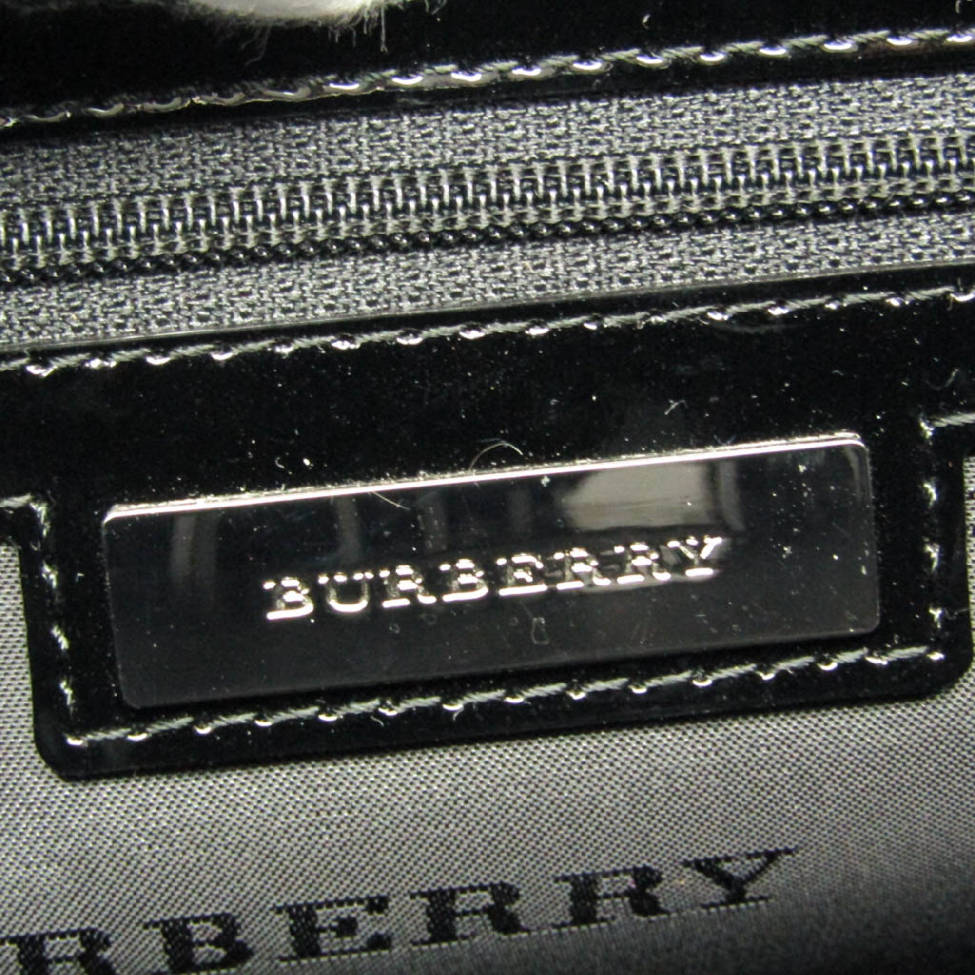 Burberry Black Patent Leather Shoulder Bag (Pre-Owned)