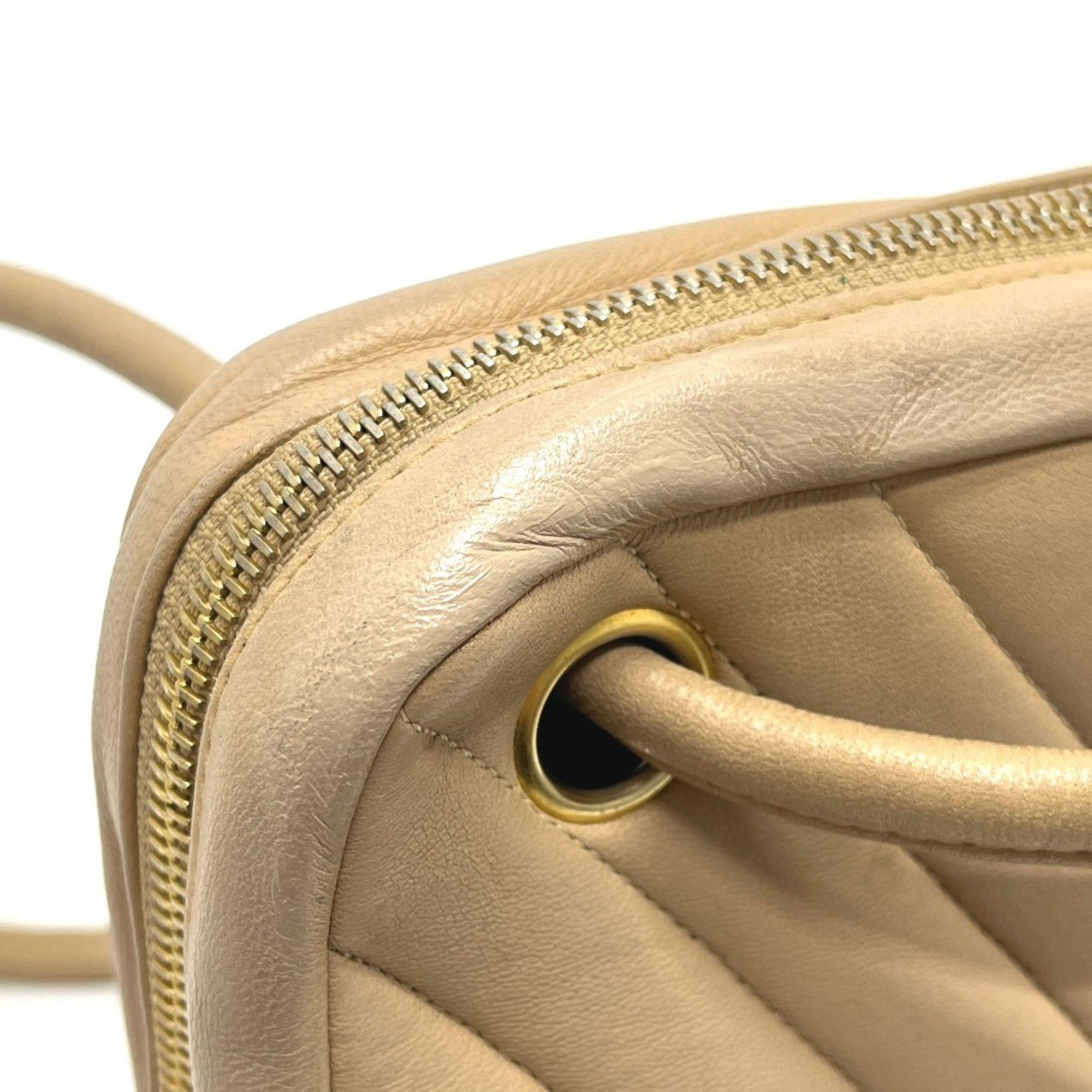 Chanel Beige Leather Handbag Shoulder Bag (Pre-Owned)