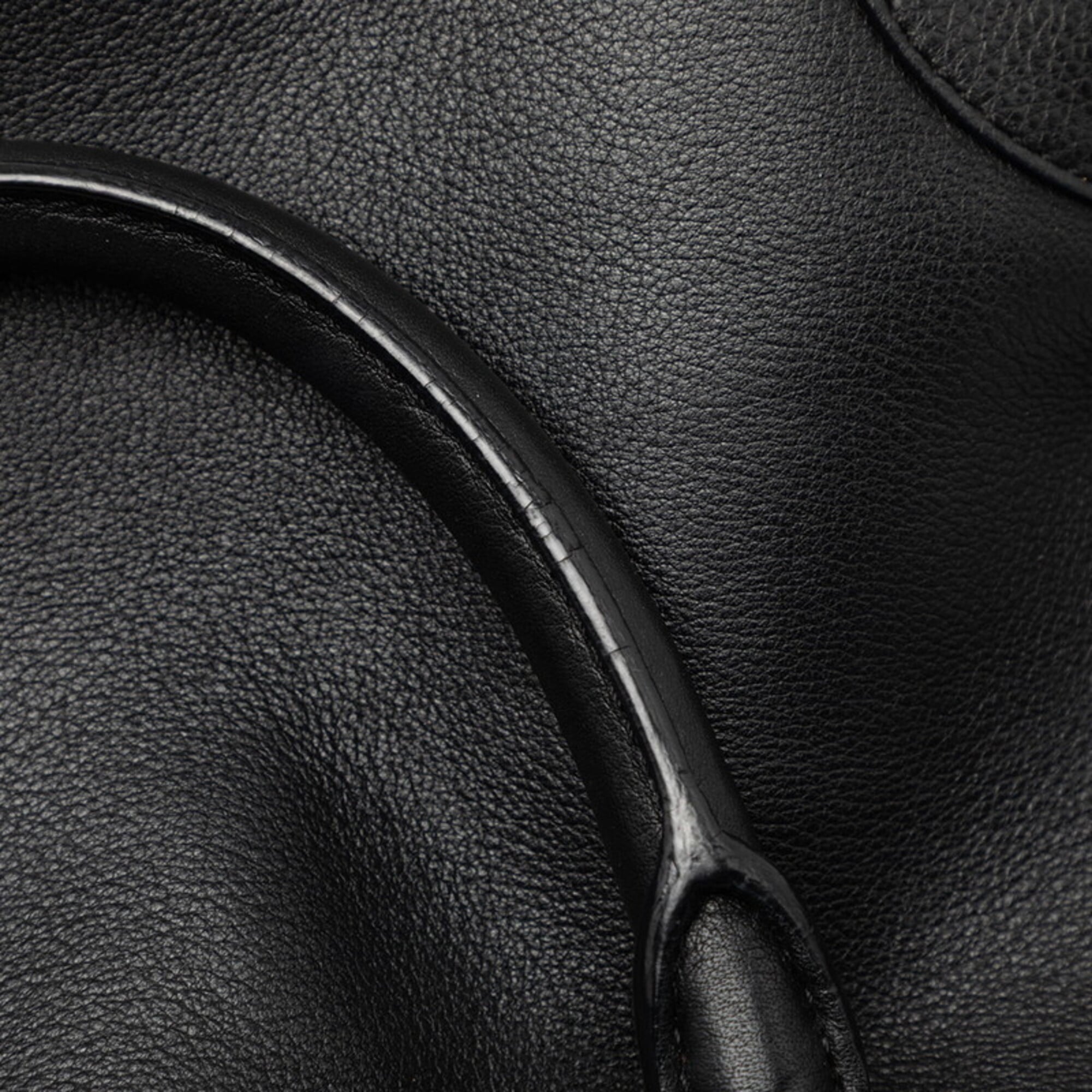 Loewe Black Leather Handbag Shoulder Bag (Pre-Owned)