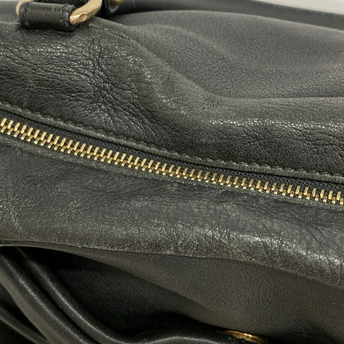 Salvatore Ferragamo Black Leather Handbag (Pre-Owned)